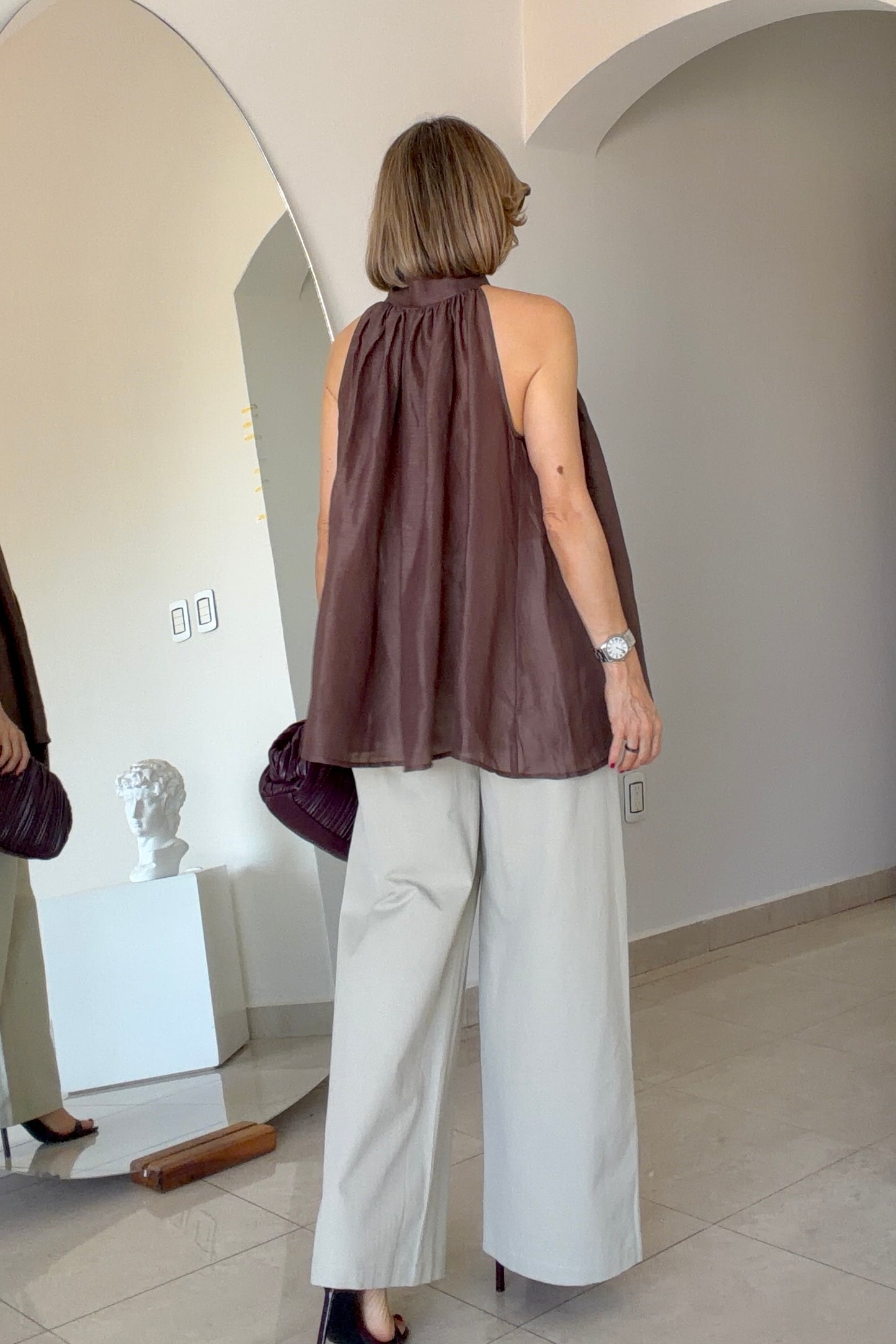 BLUSA DETALLE CUELLO