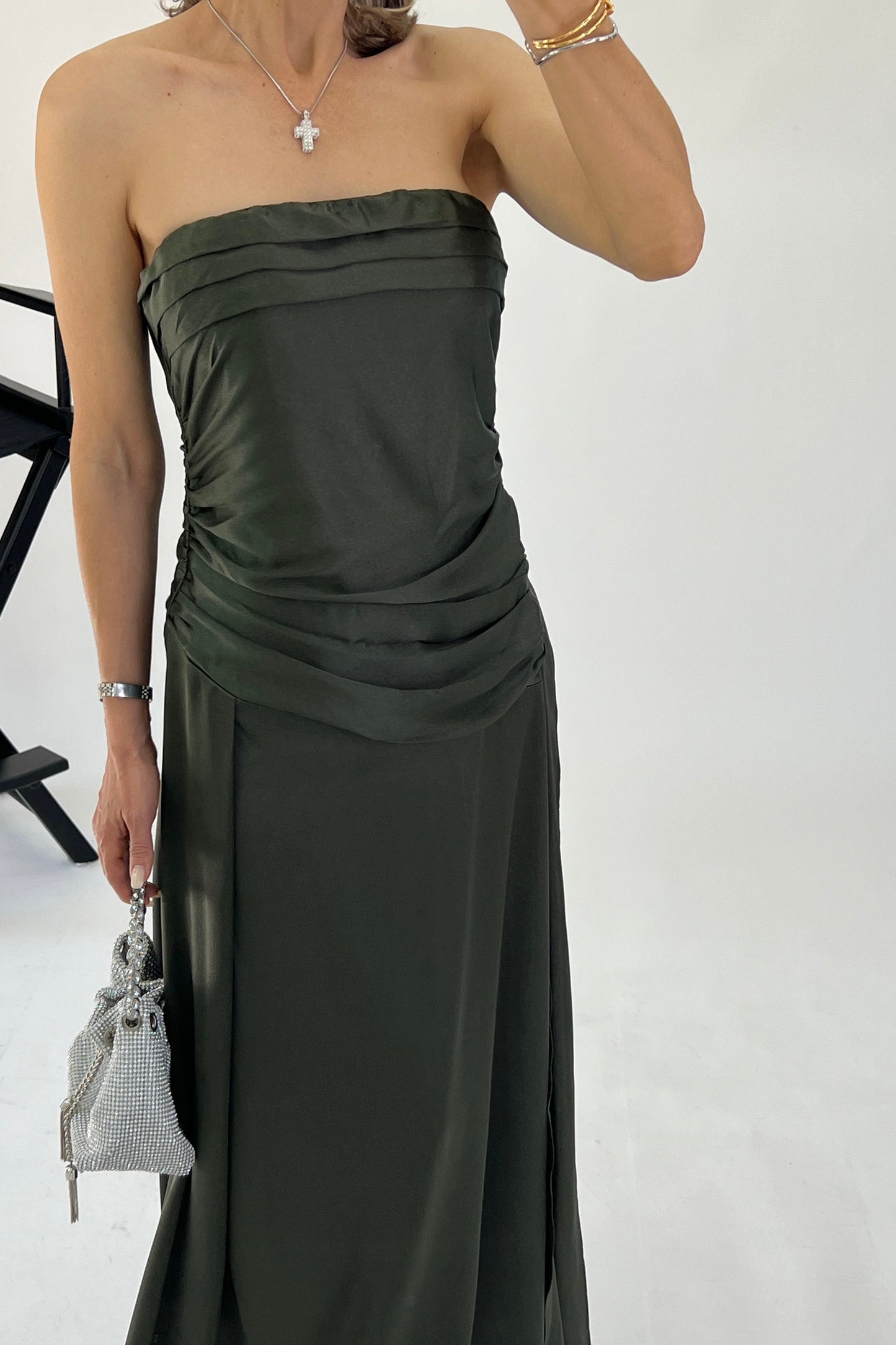 VESTIDO TIRAS EN CADERA