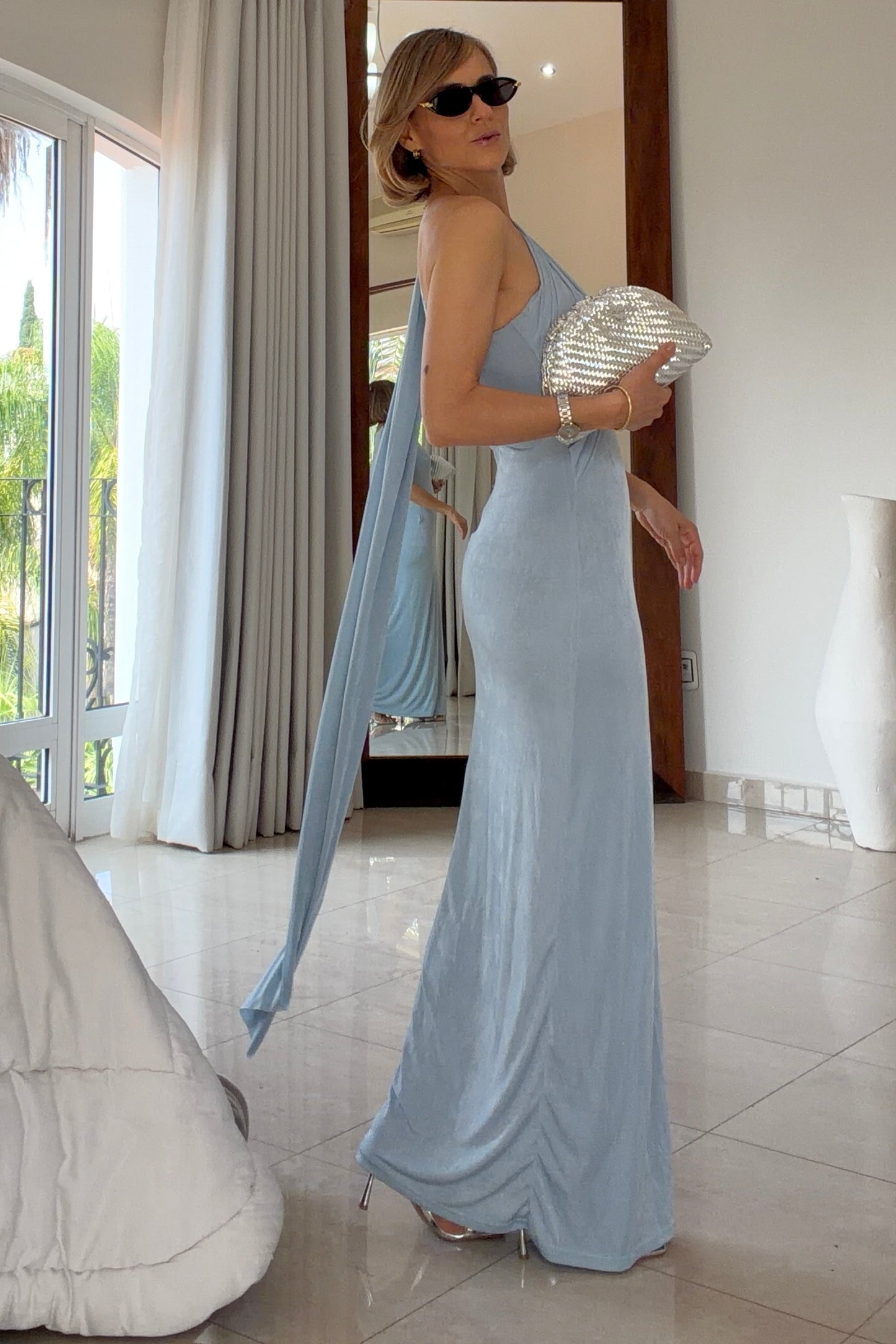 VESTIDO DETALLE HOMBRO