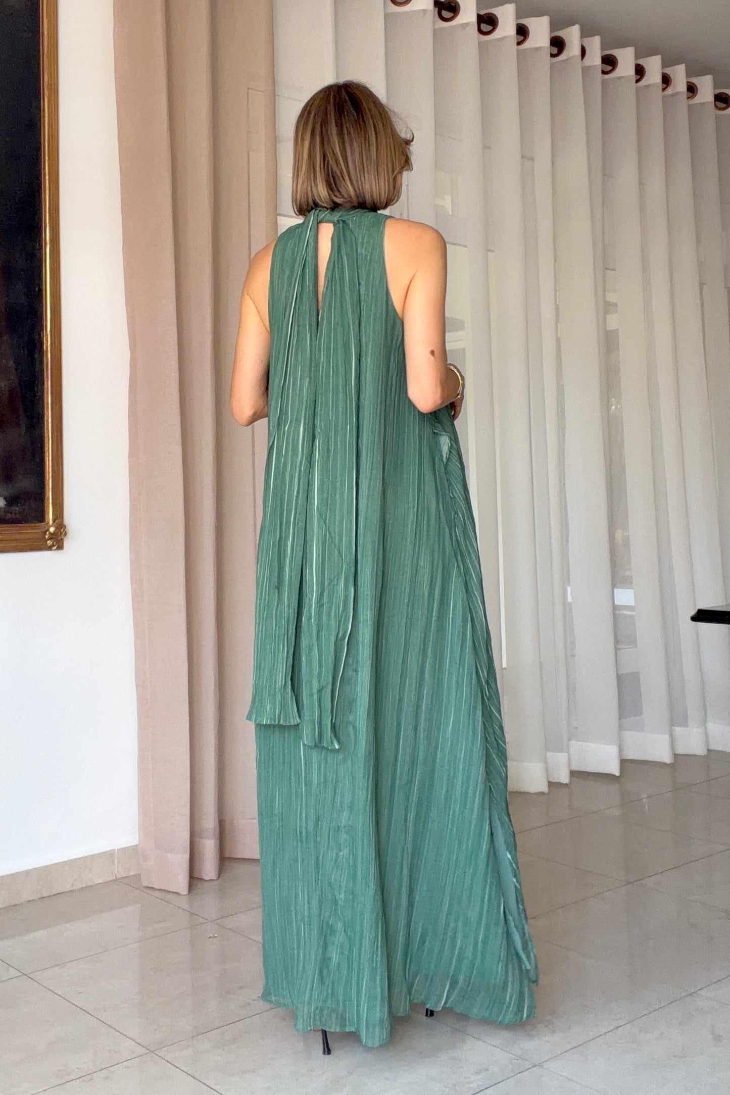 VESTIDO CUELLO ALTO