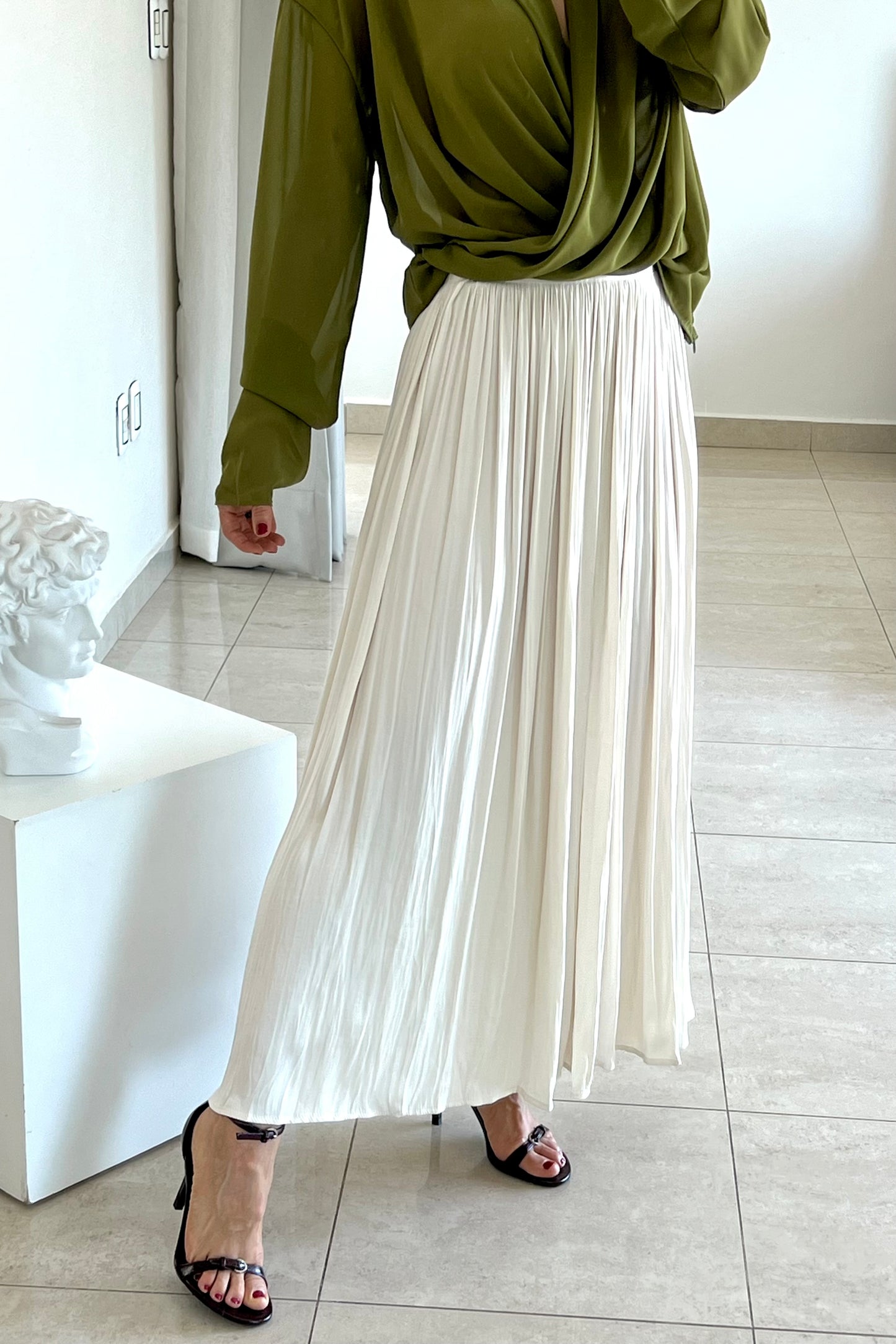 FALDA SATINADA