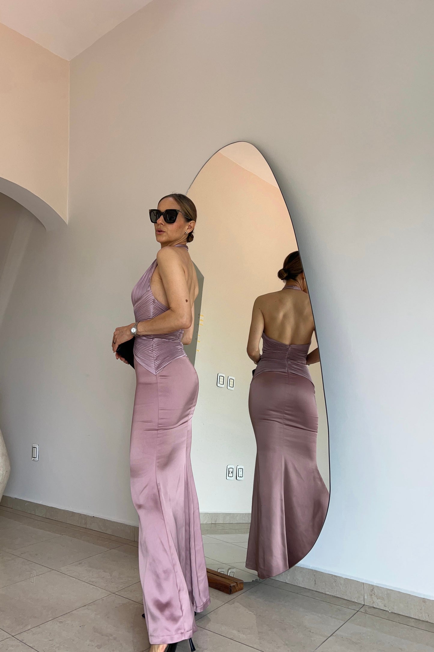 VESTIDO SATIN AL CUERPO