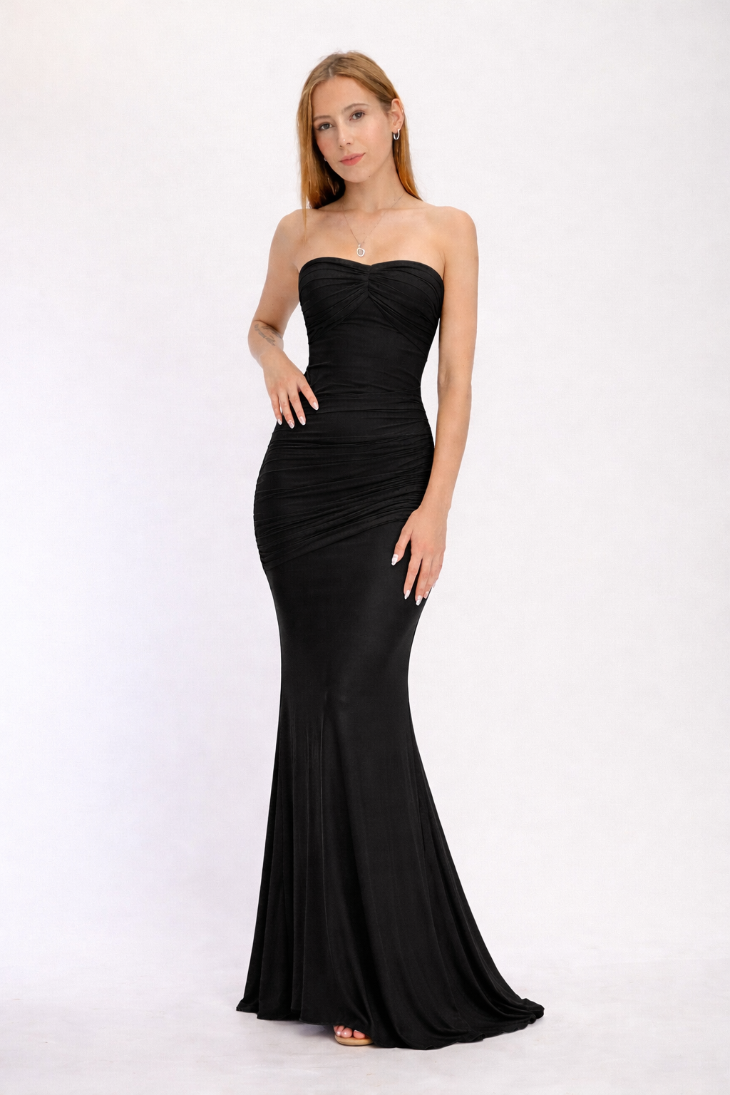 VESTIDO STRAPLESS MESH