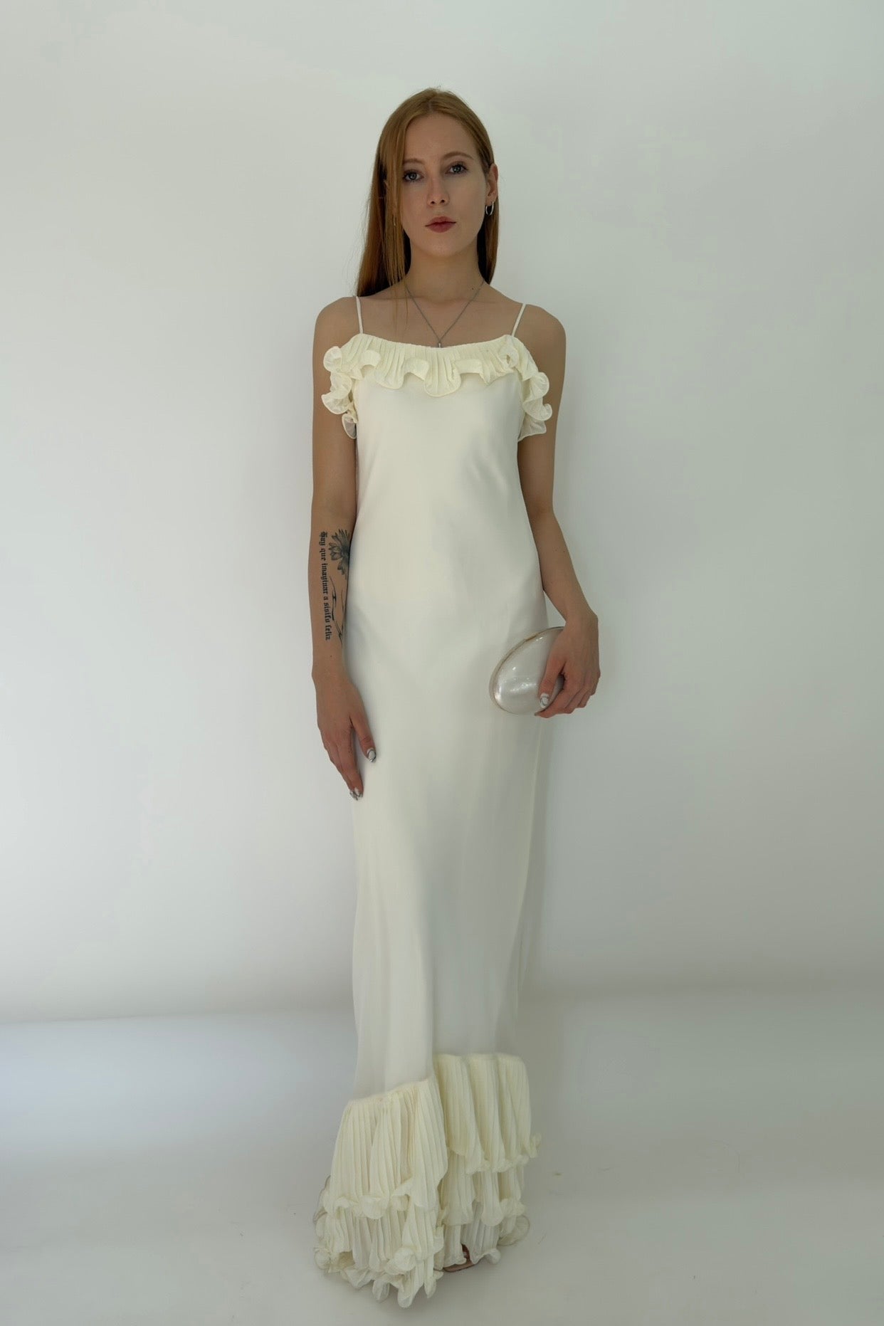 VESTIDO DETALLE VOLANTE