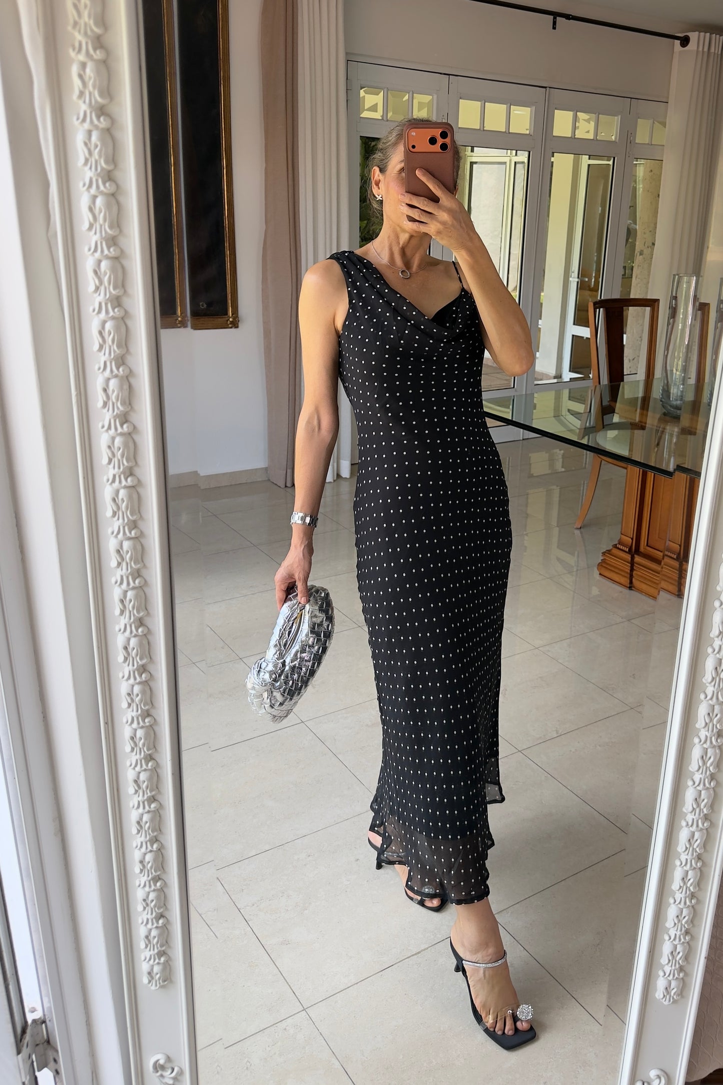 VESTIDO PUNTOS