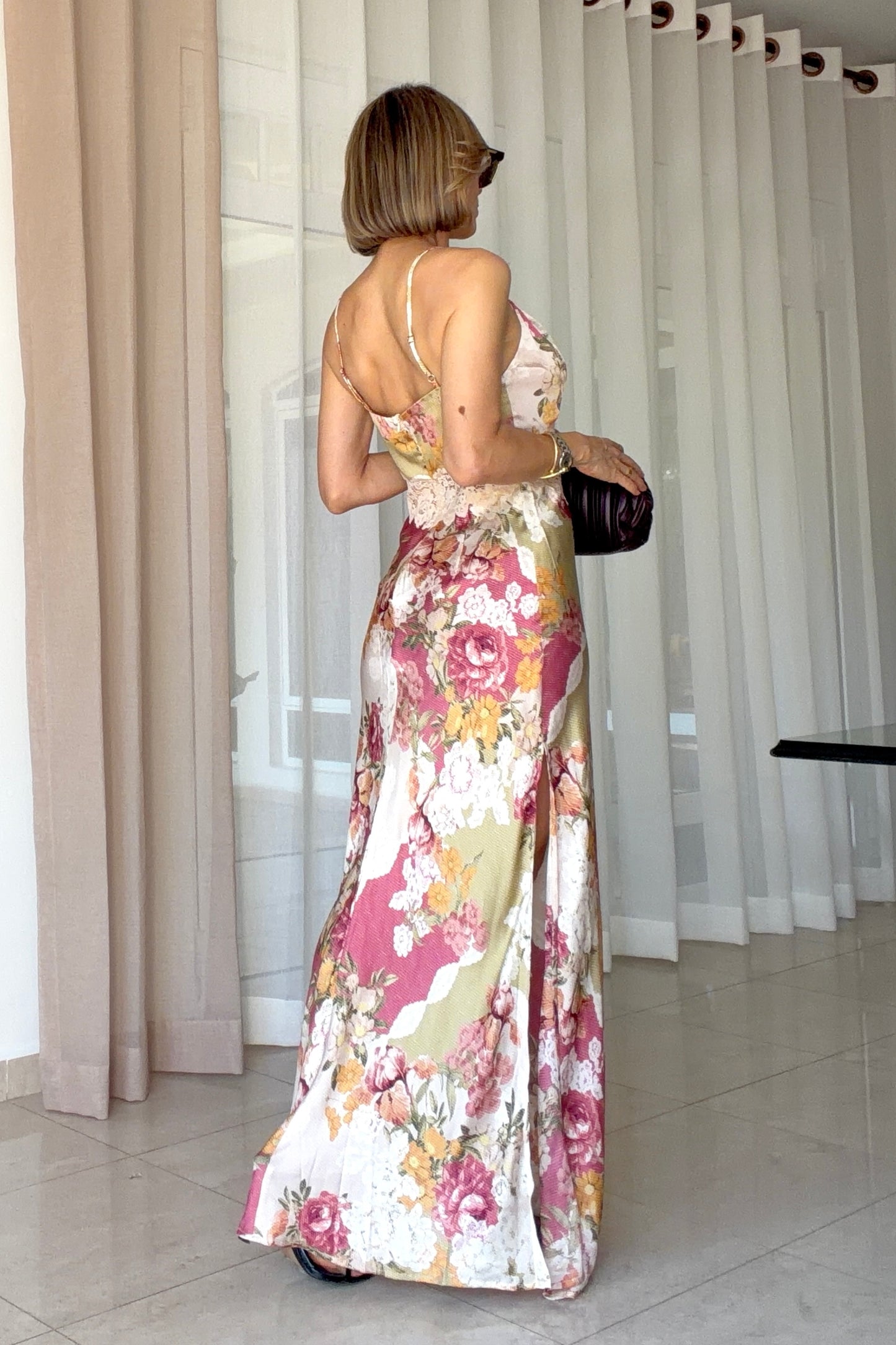 VESTIDO FLORES & ENCAJE