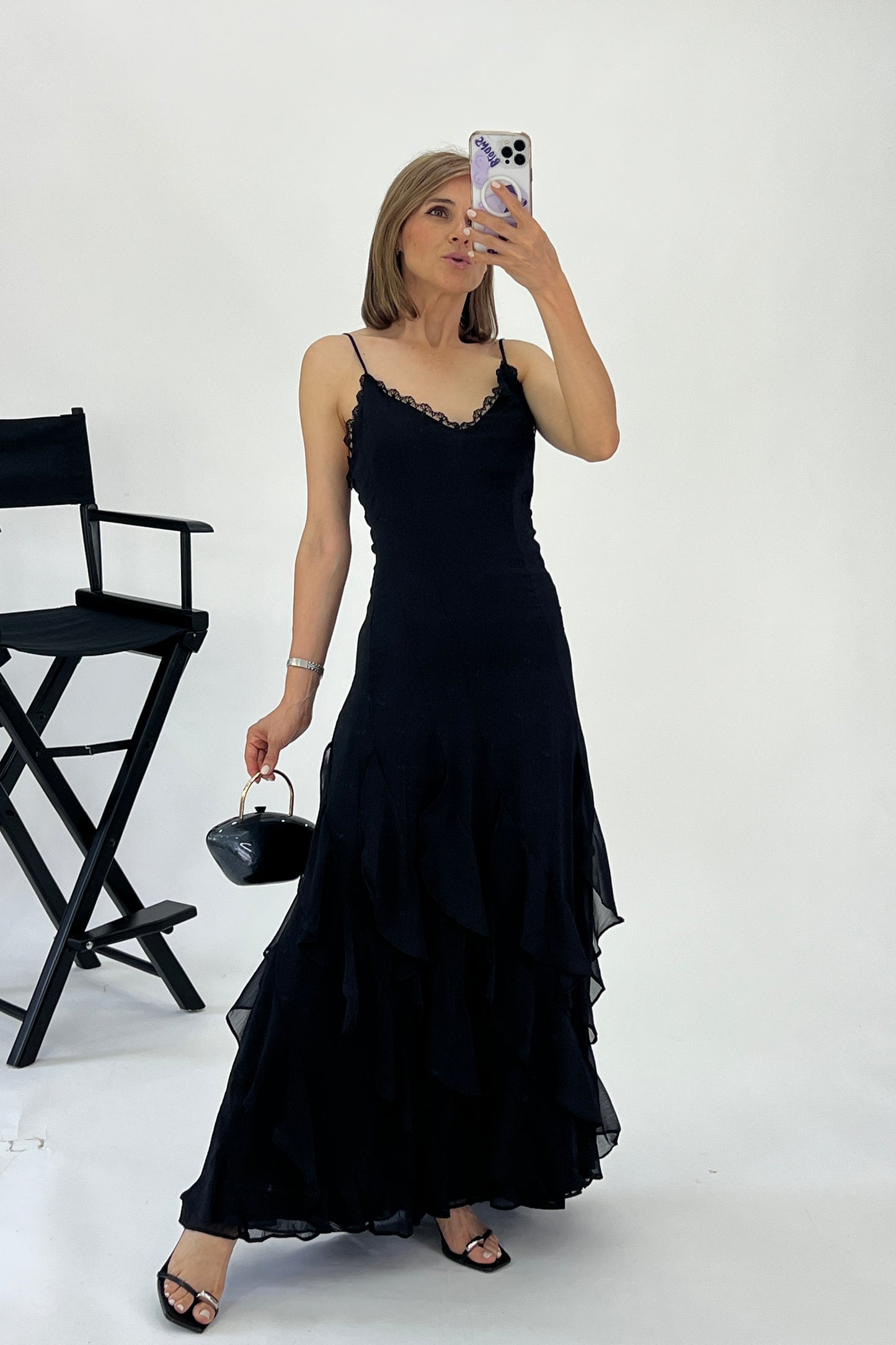 VESTIDO DETALLE OLANES