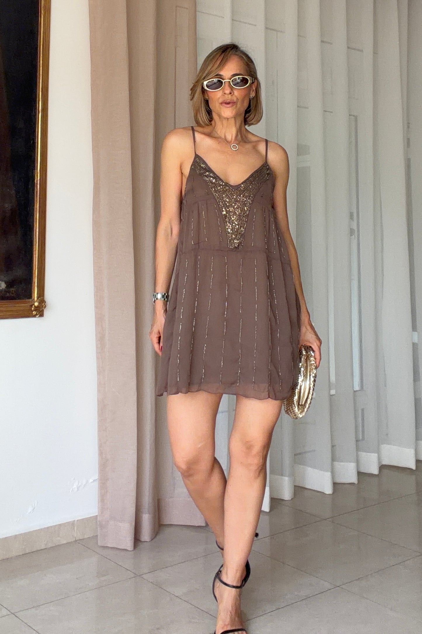 VESTIDO DETALLES PEDRERIA