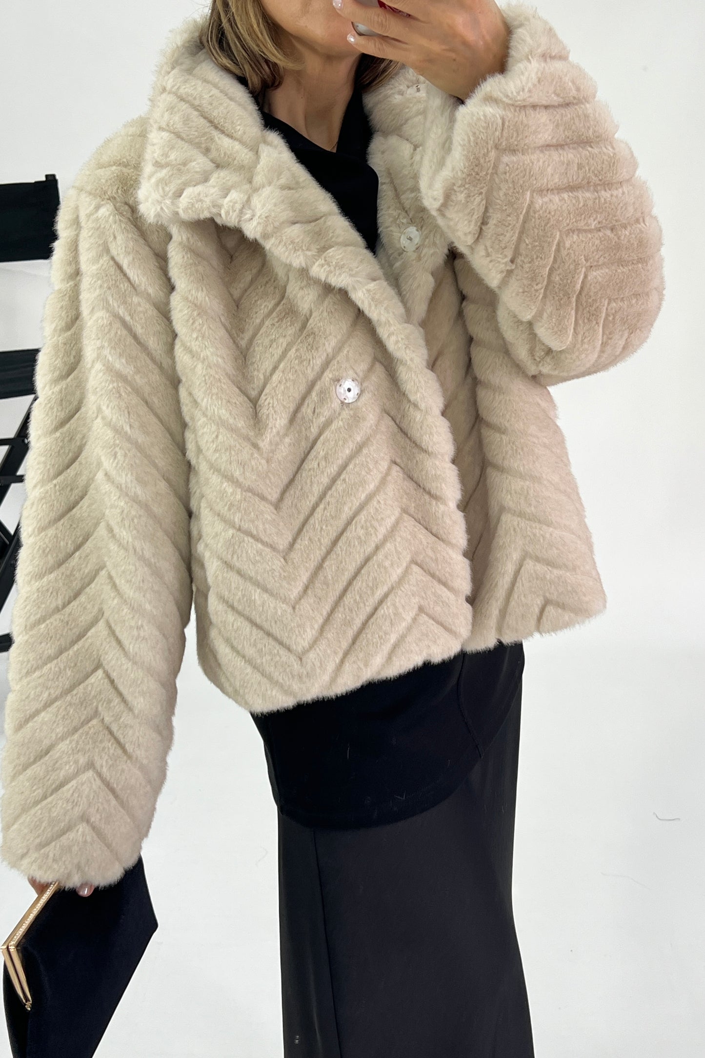 FUR COAT WITH PATTERN
