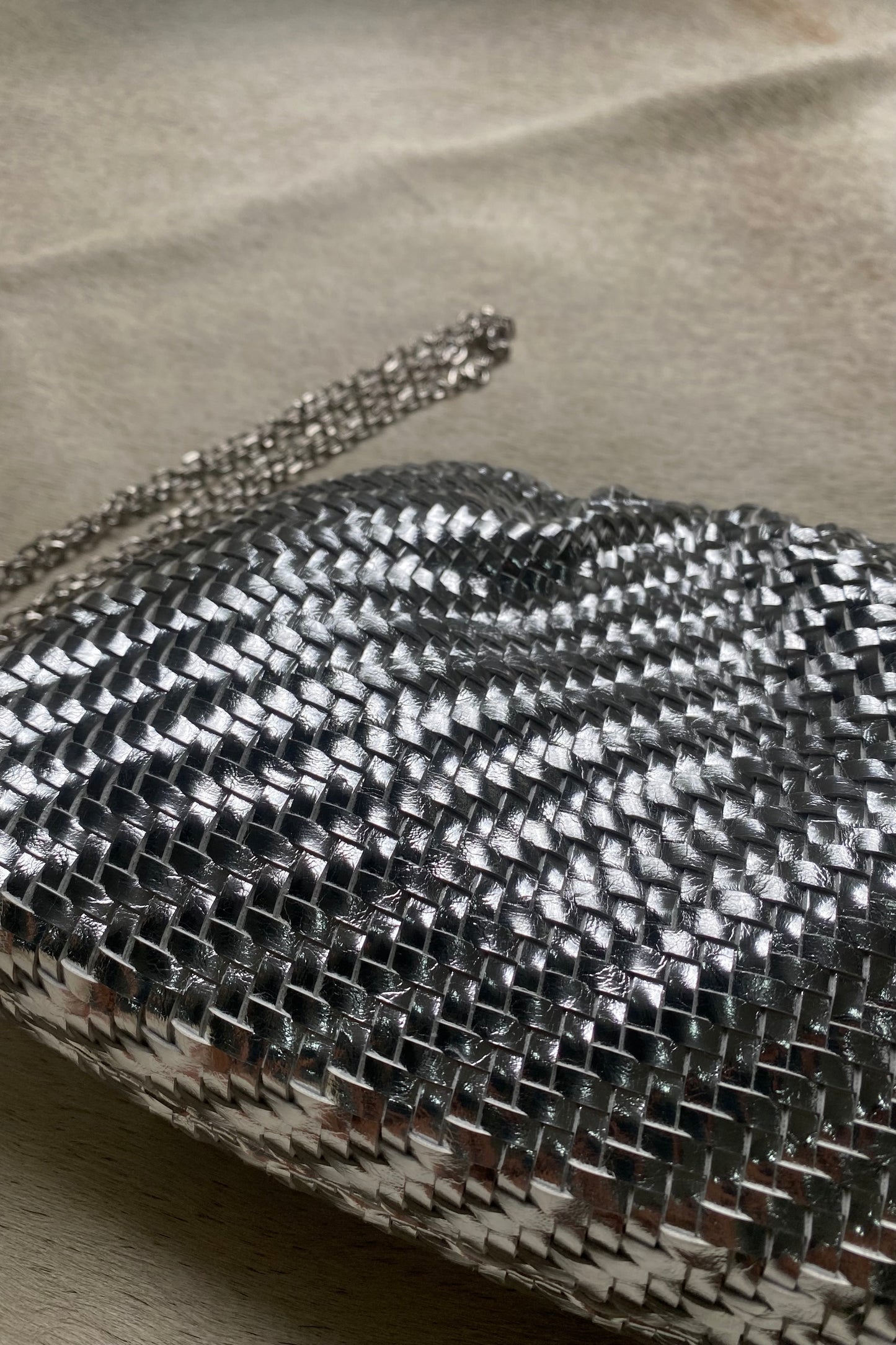 METALLIC WOVEN BAG