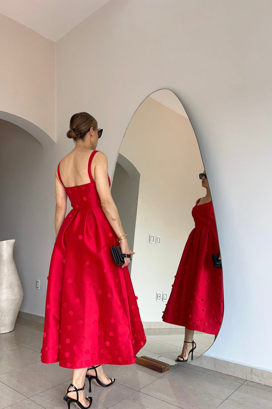 VESTIDO FLORES RESALTADAS