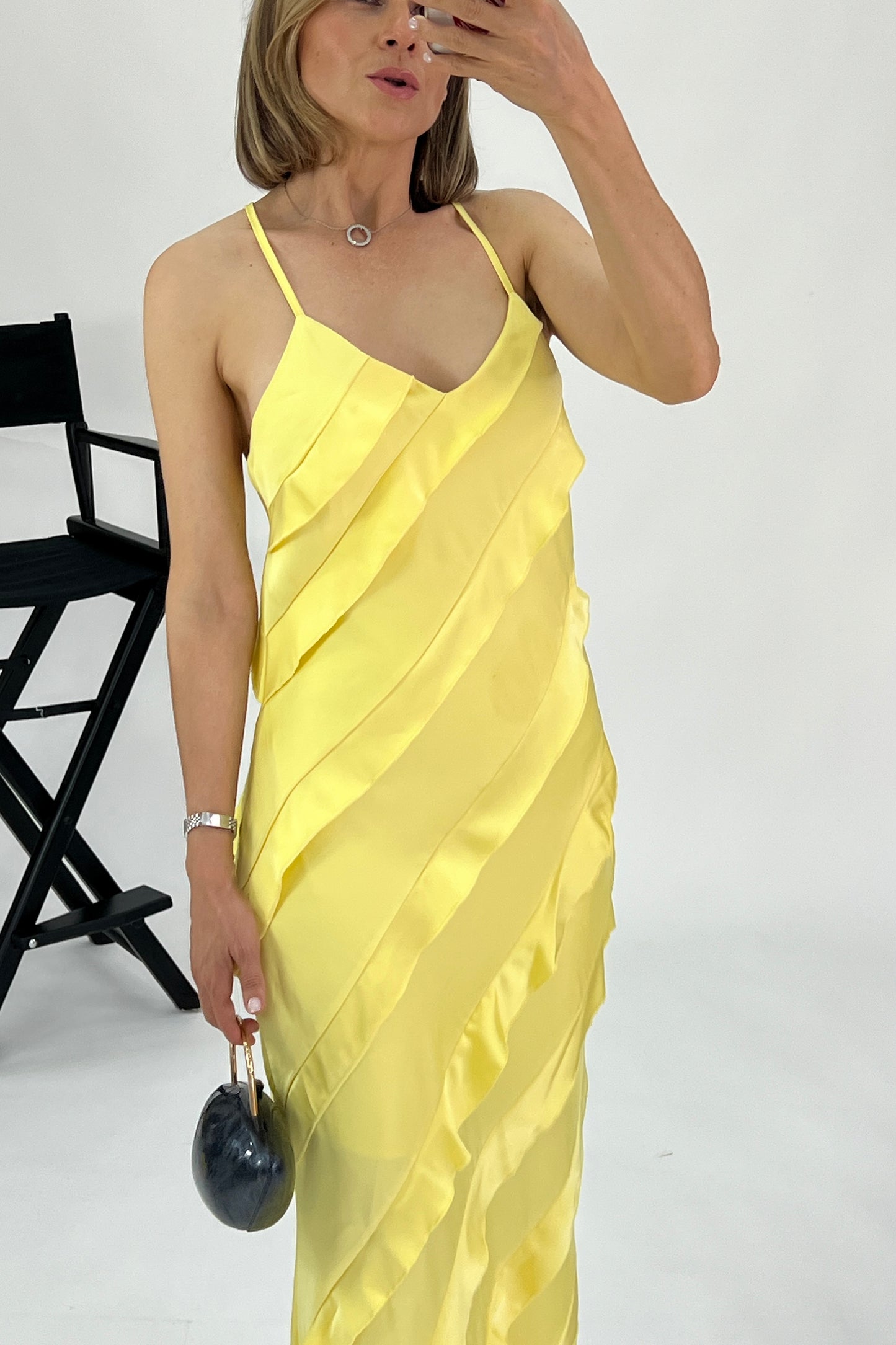 VESTIDO OLANES ASIMETRICOS