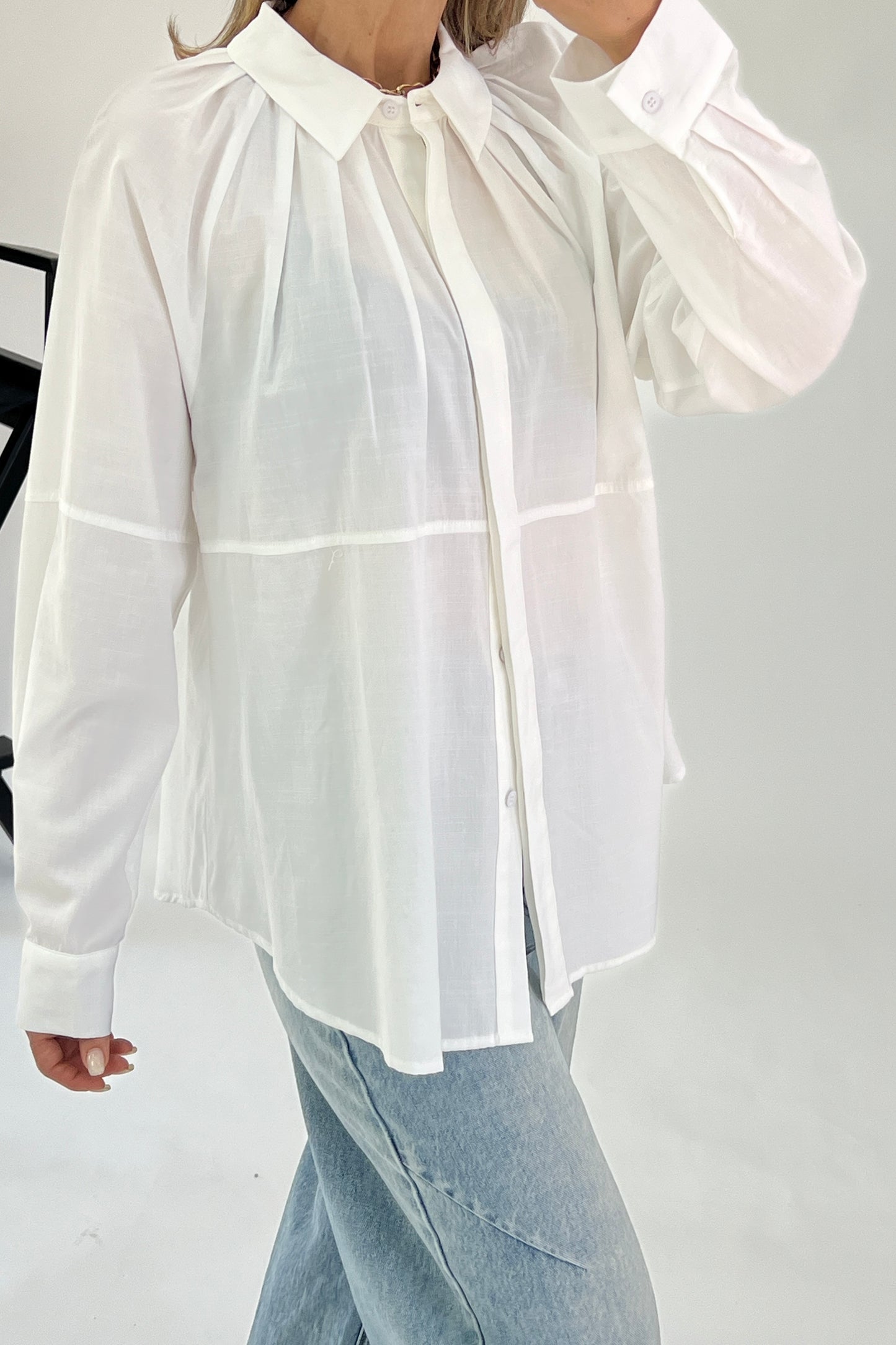 CAMISA DETALLE PLISADOS