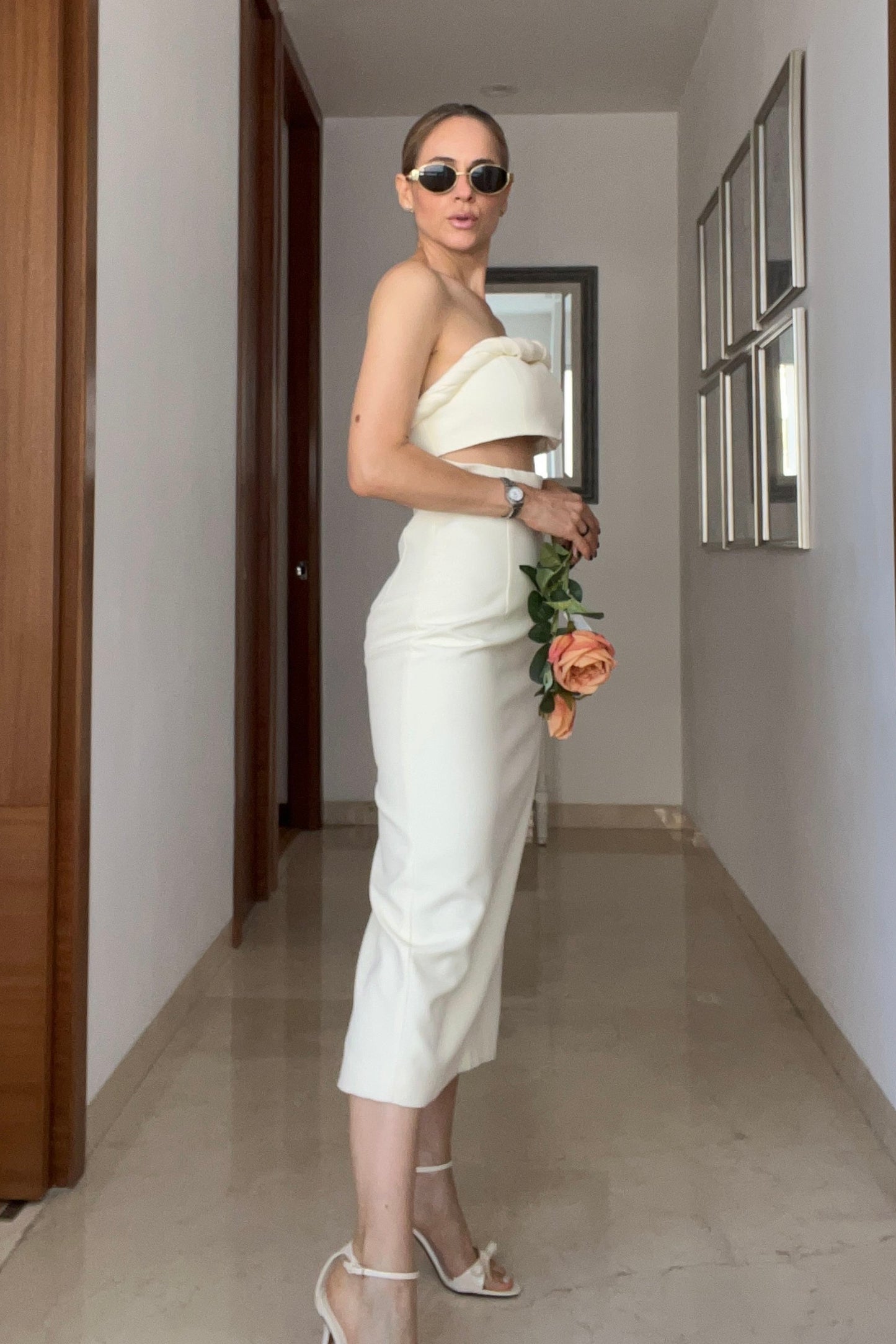 VESTIDO DETALLE ENRROSCADO