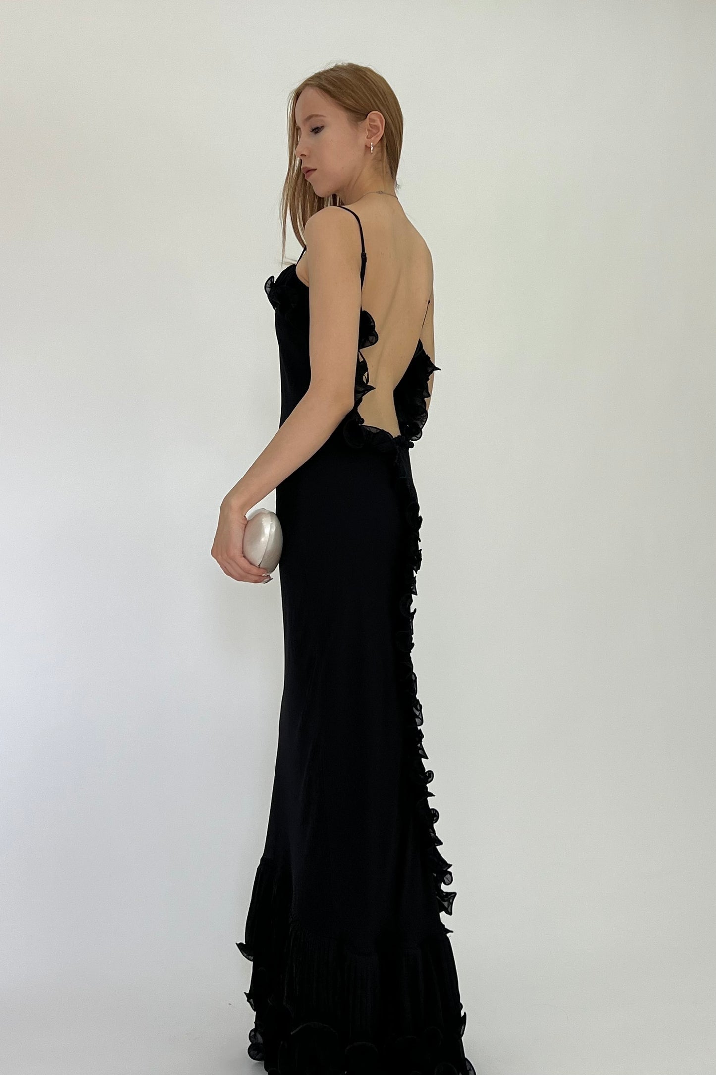 VESTIDO DETALLE VOLANTE