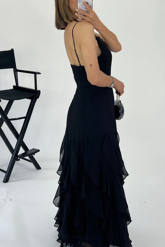 VESTIDO DETALLE OLANES