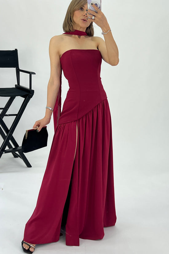 VESTIDO BAJO ABERTURA