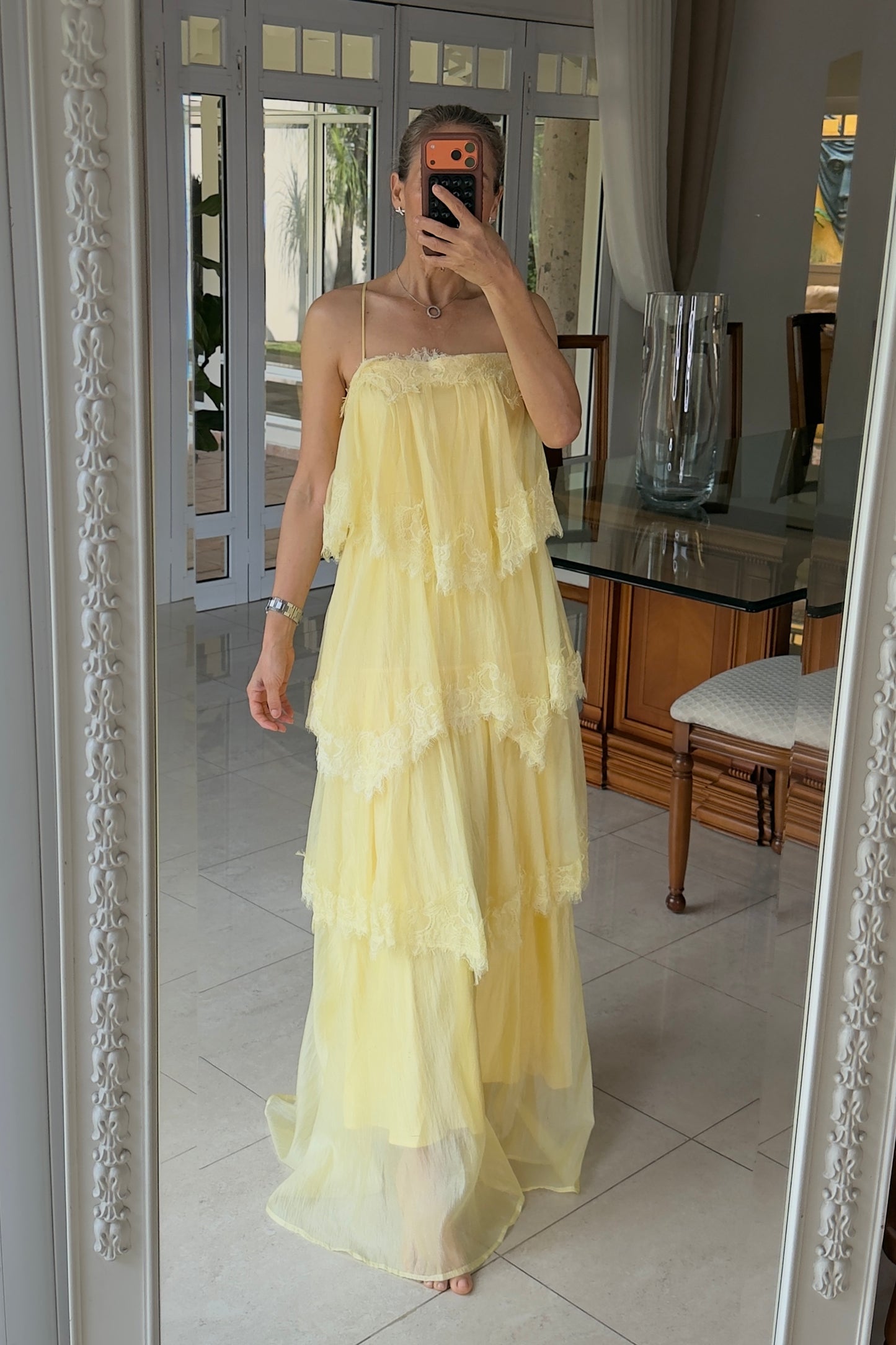 VESTIDO CAPAS & ENCAJE