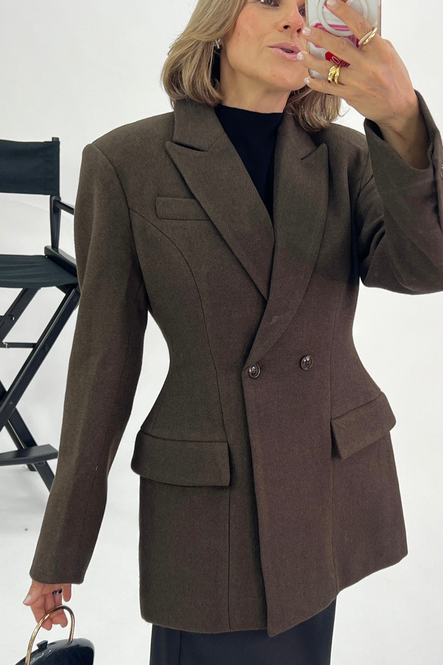 FITTED BUTTON COAT