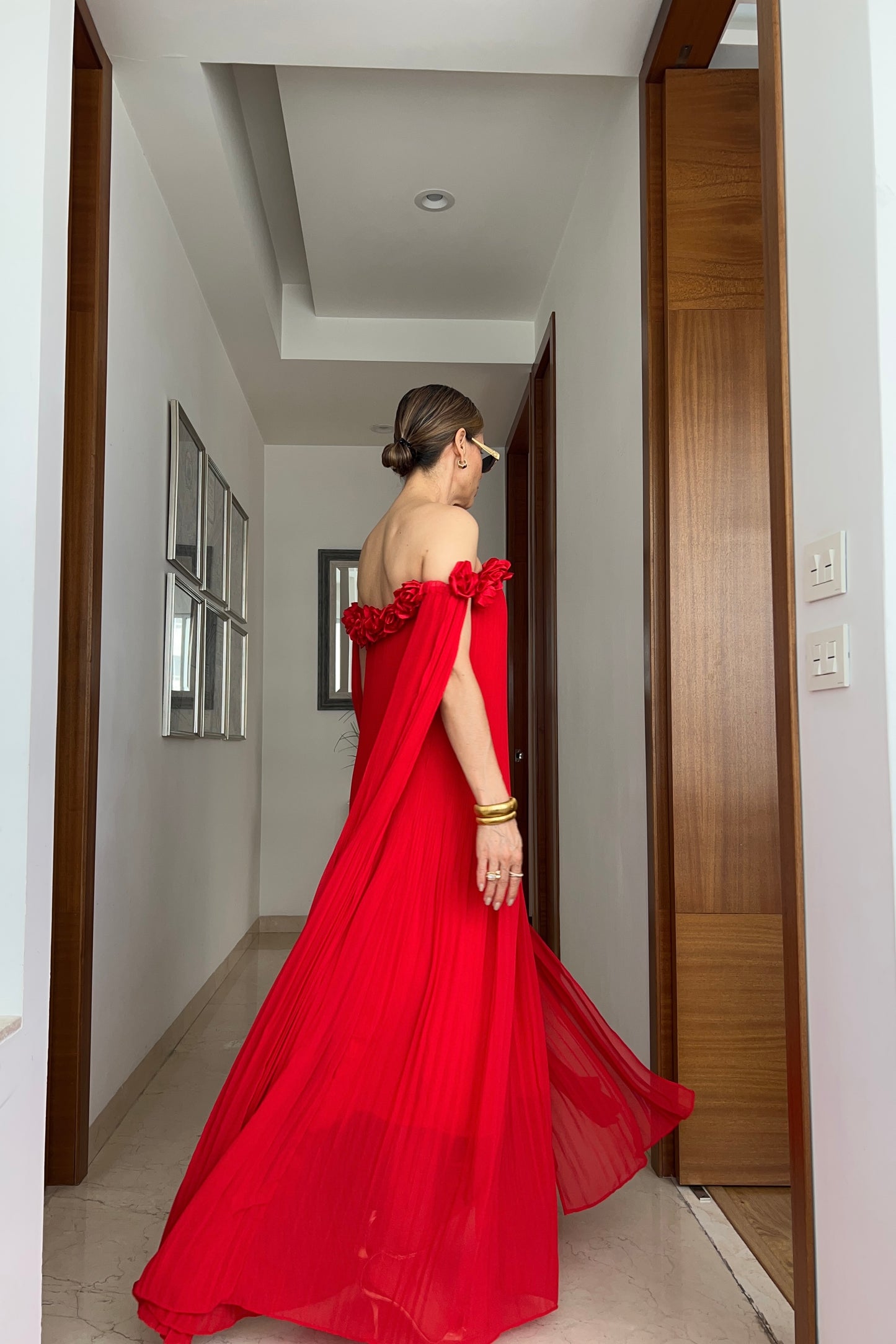 VESTIDO FLORES RESALTADAS