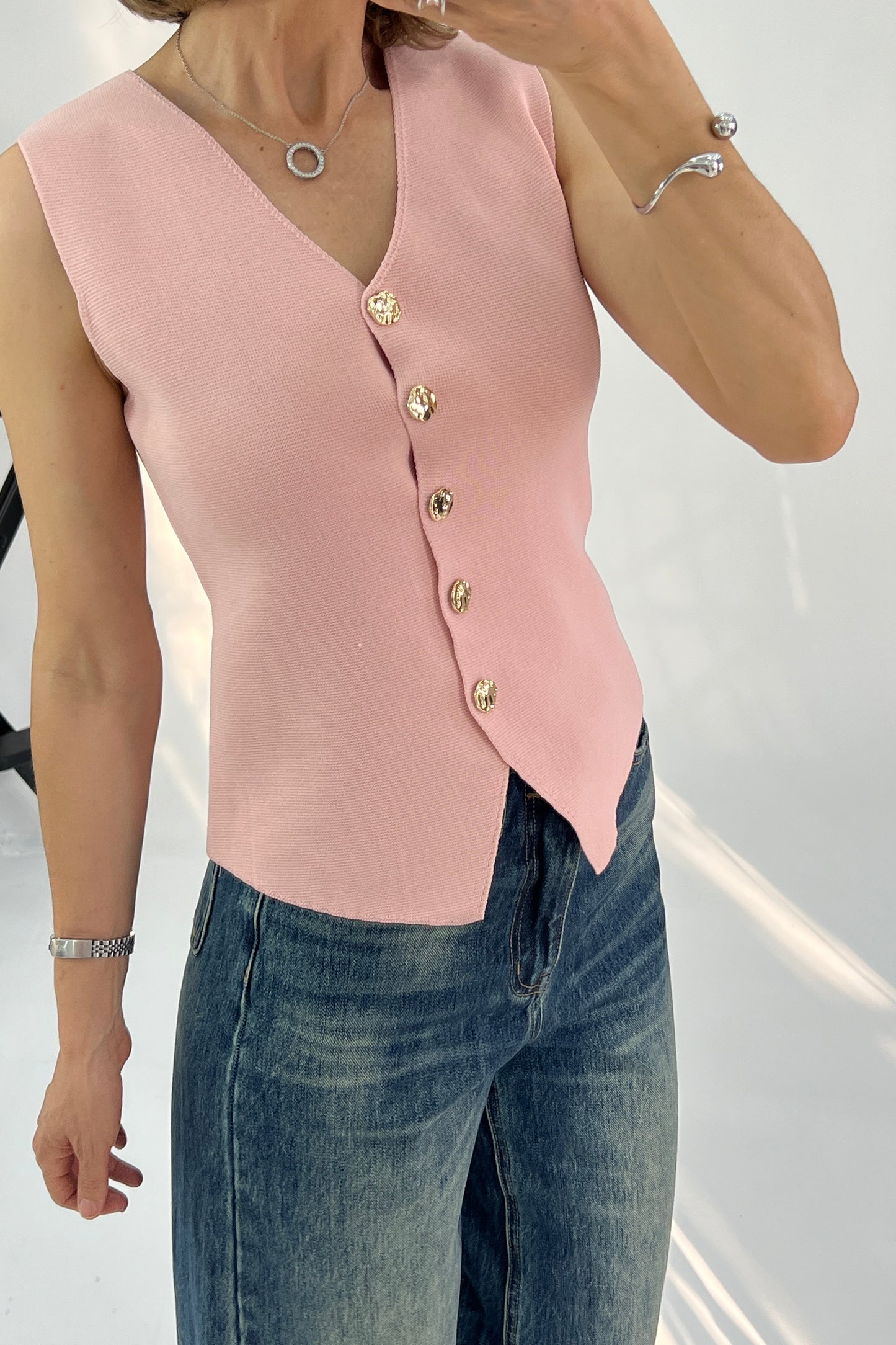 CHALECO BOTONES DORADOS