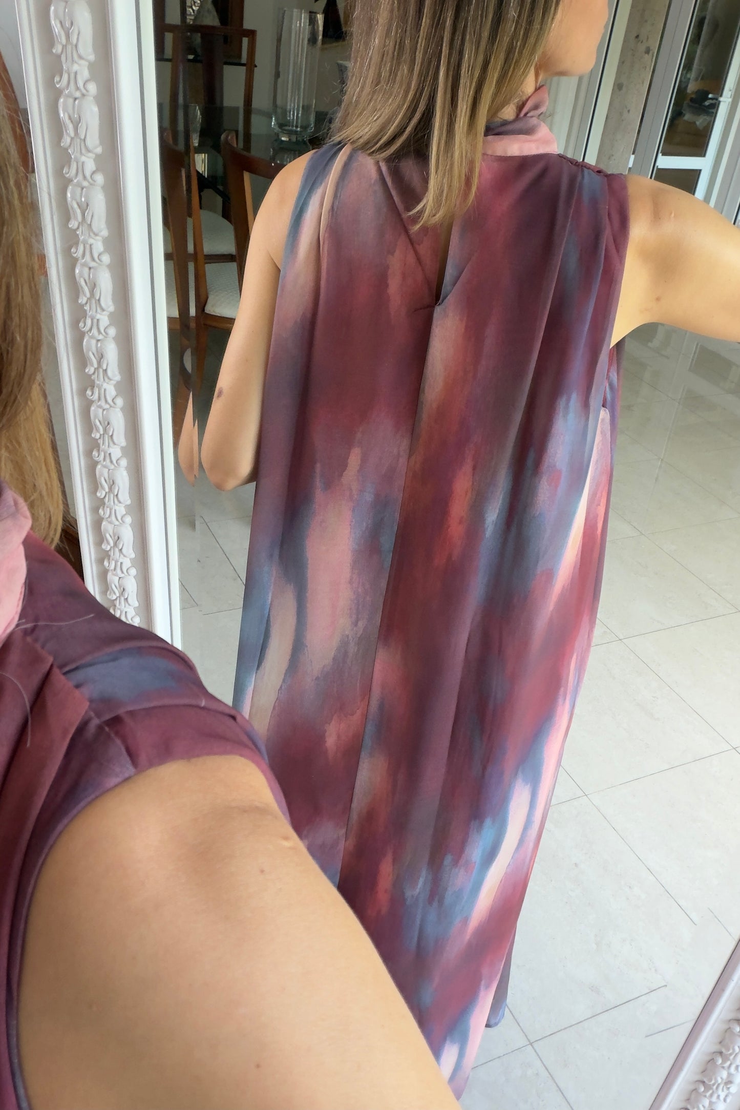 VESTIDO DETALLE CORBATIN