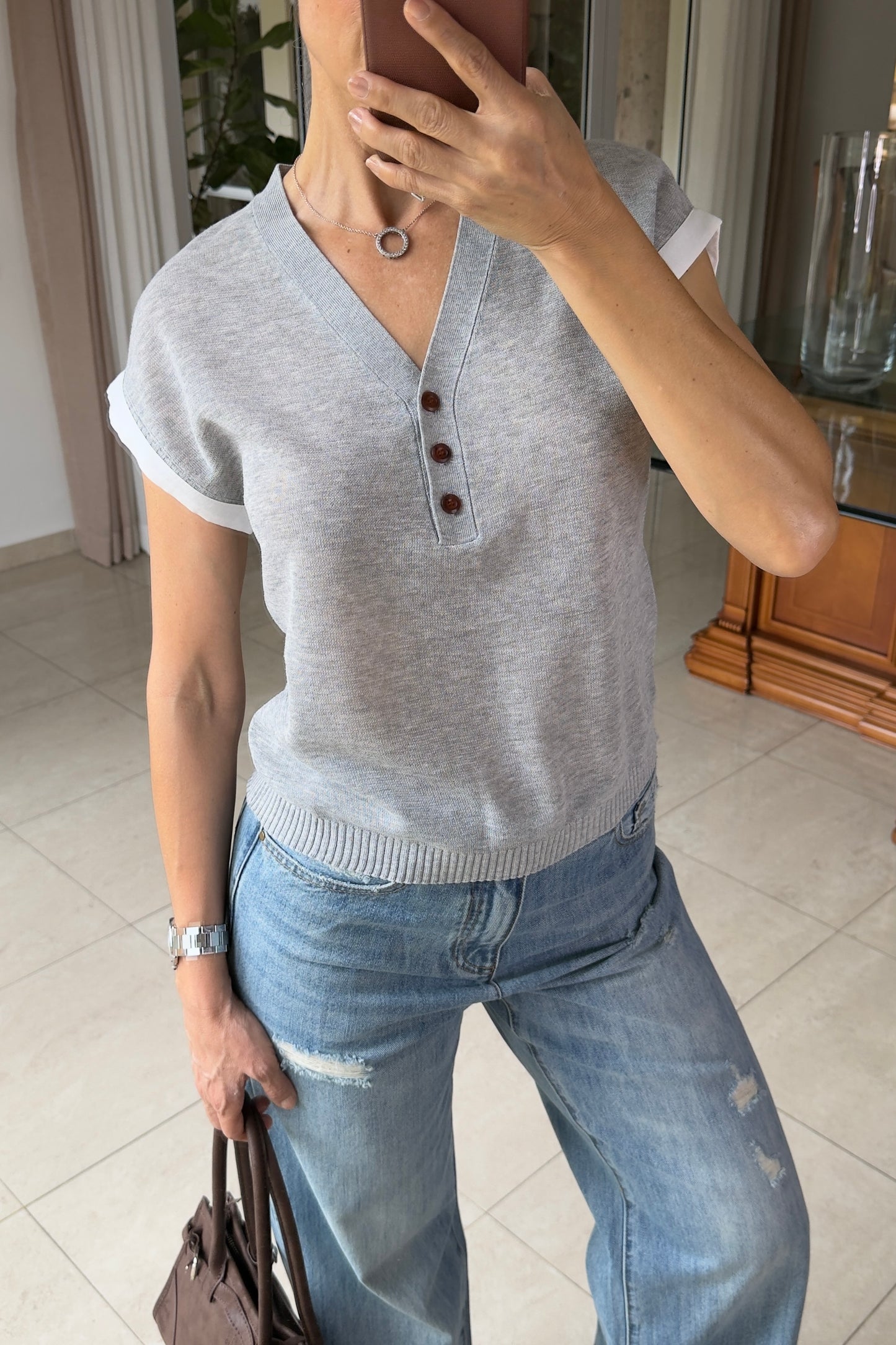 BLUSA DETALLE MANGAS