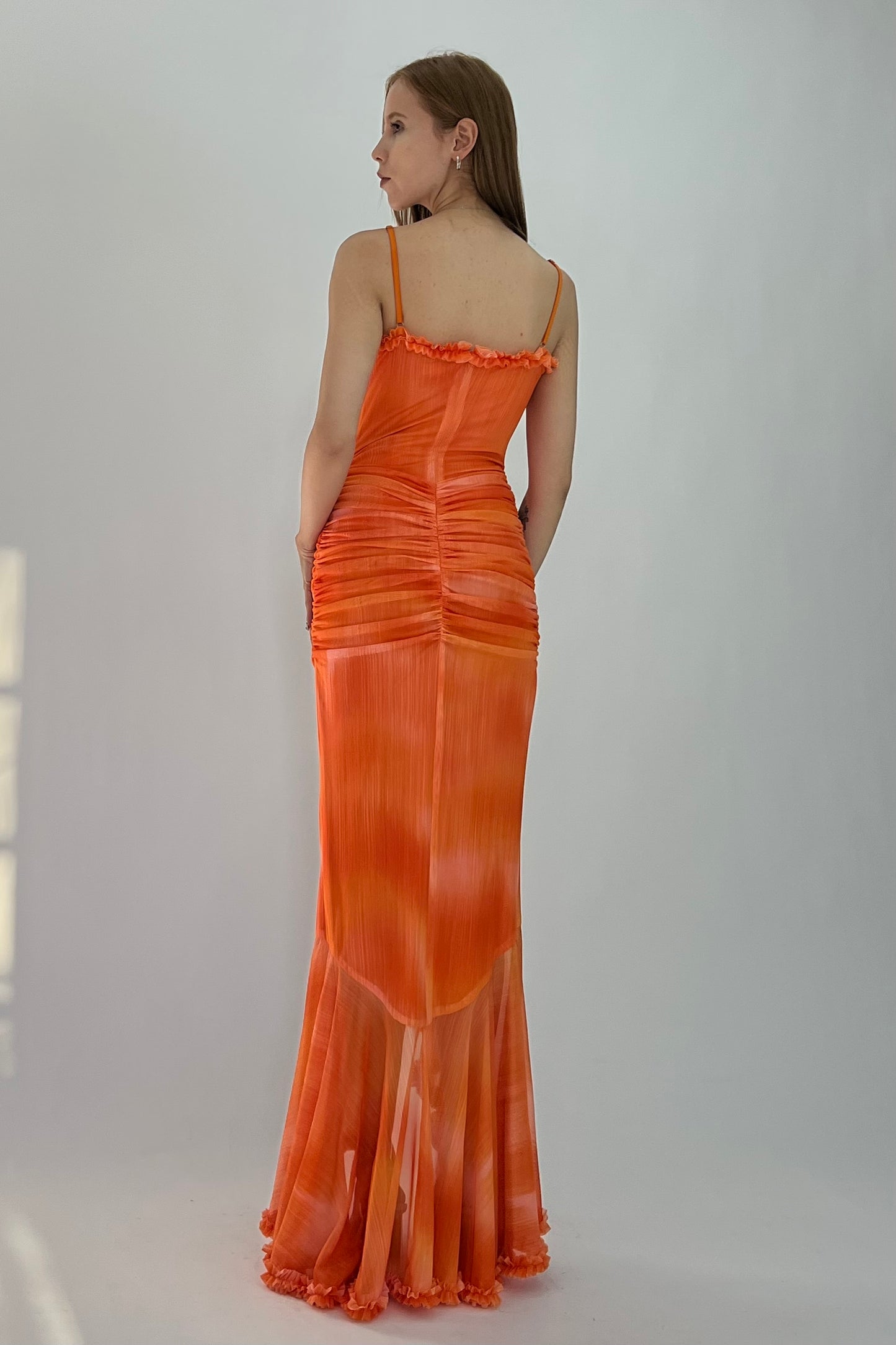 VESTIDO DRAPEADO & ESCAROLA