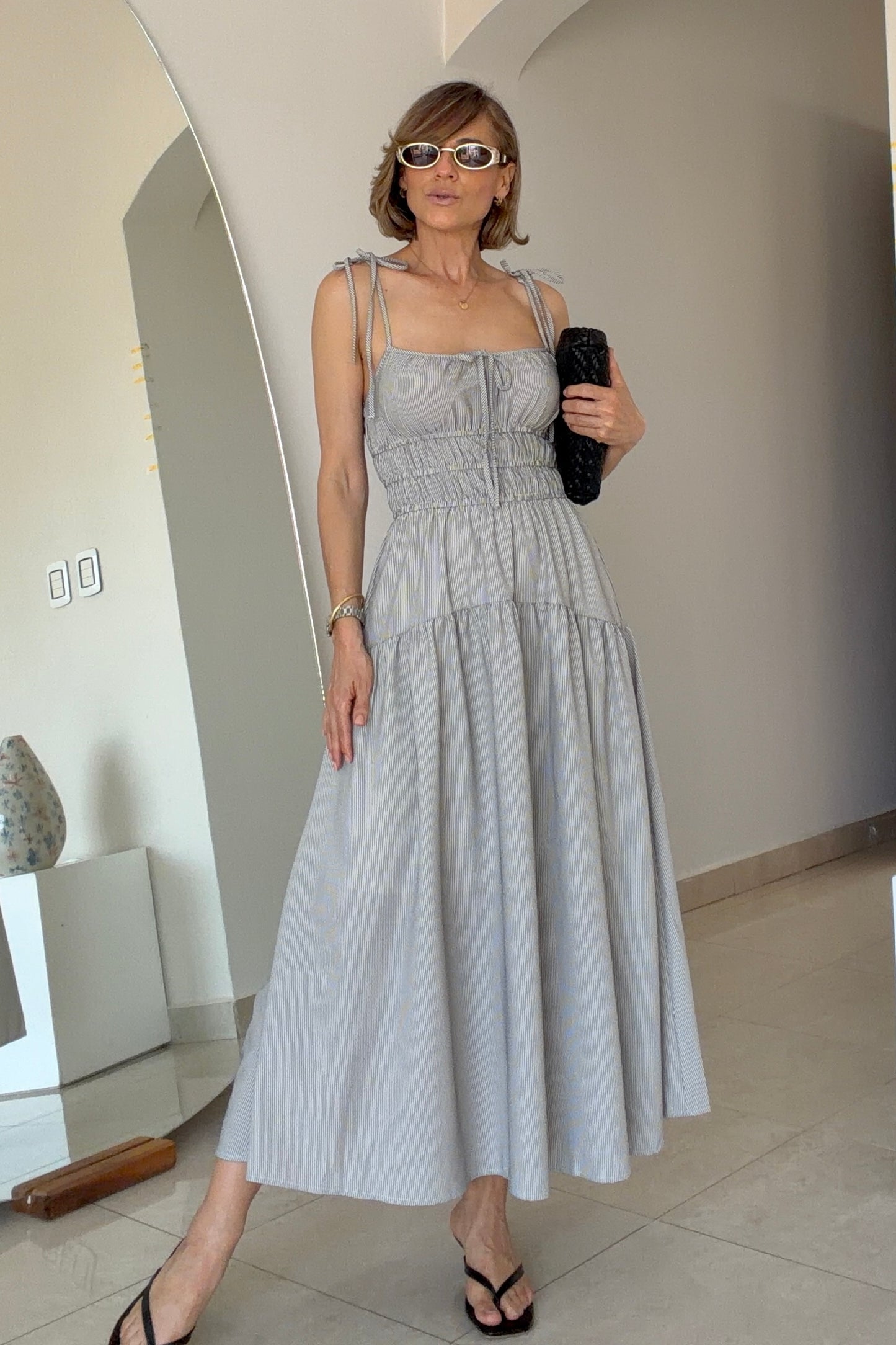 VESTIDO LÍNEAS