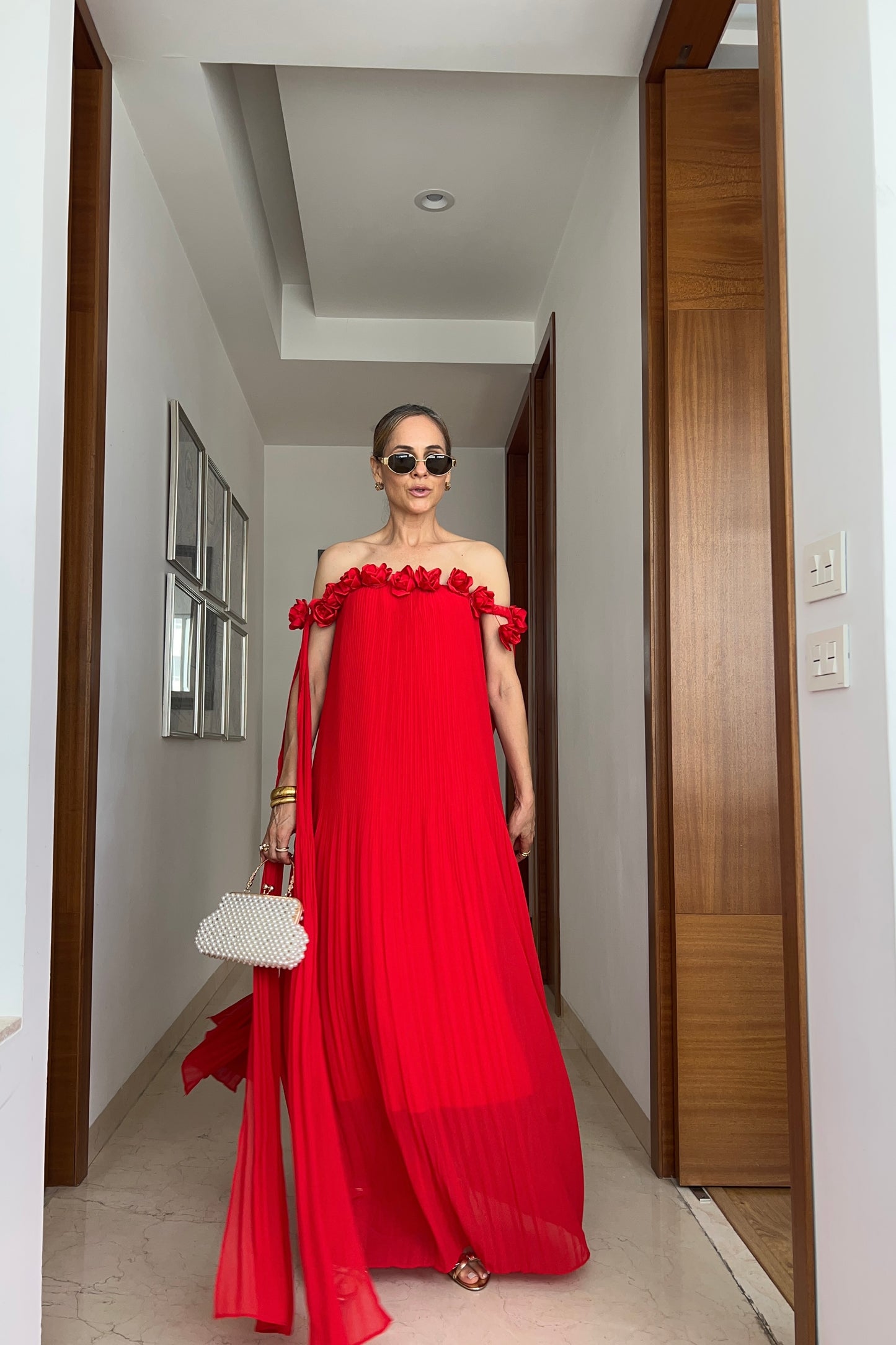 VESTIDO FLORES RESALTADAS