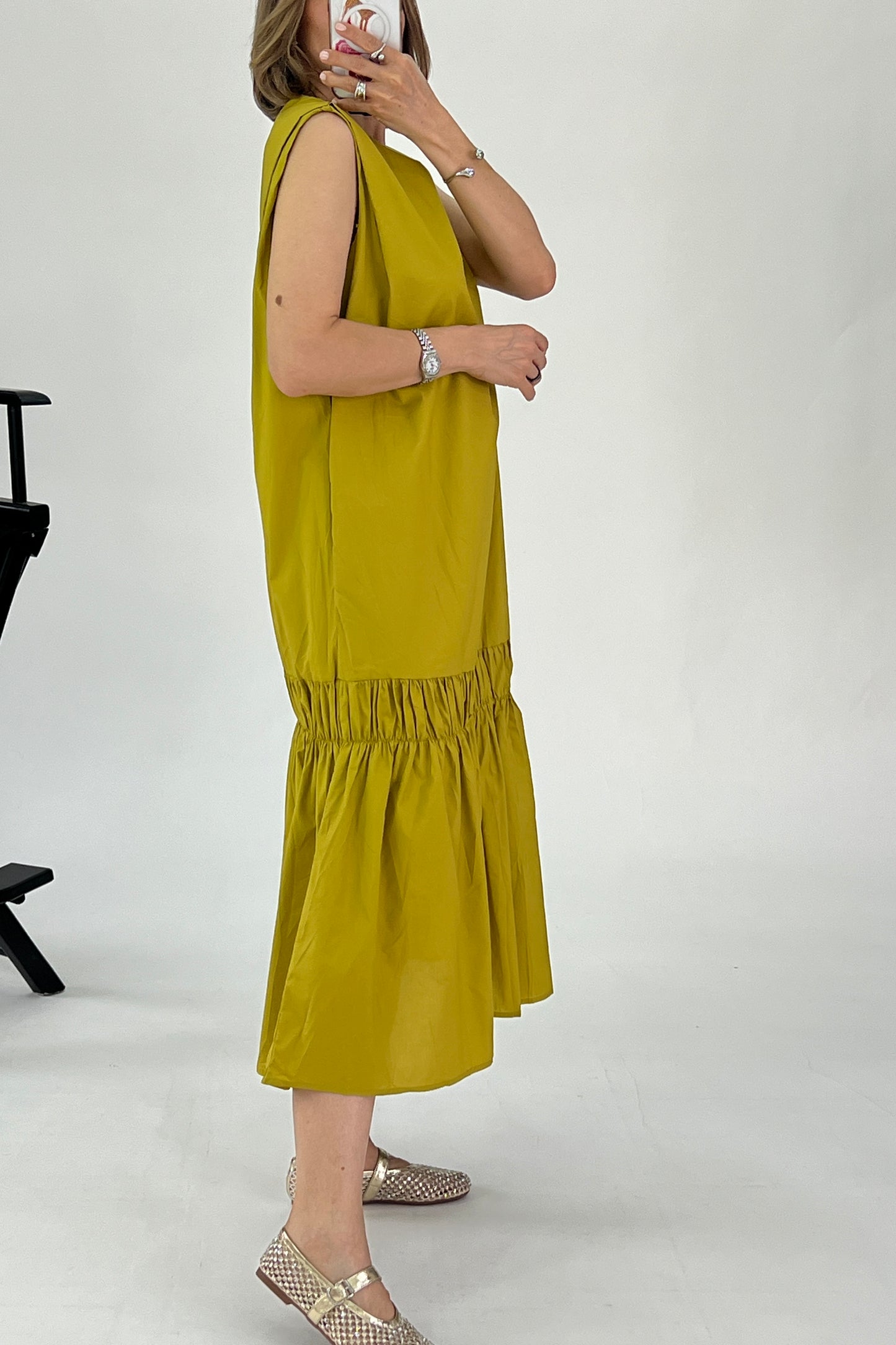 VESTIDO BAJO CON FRUNCIDO