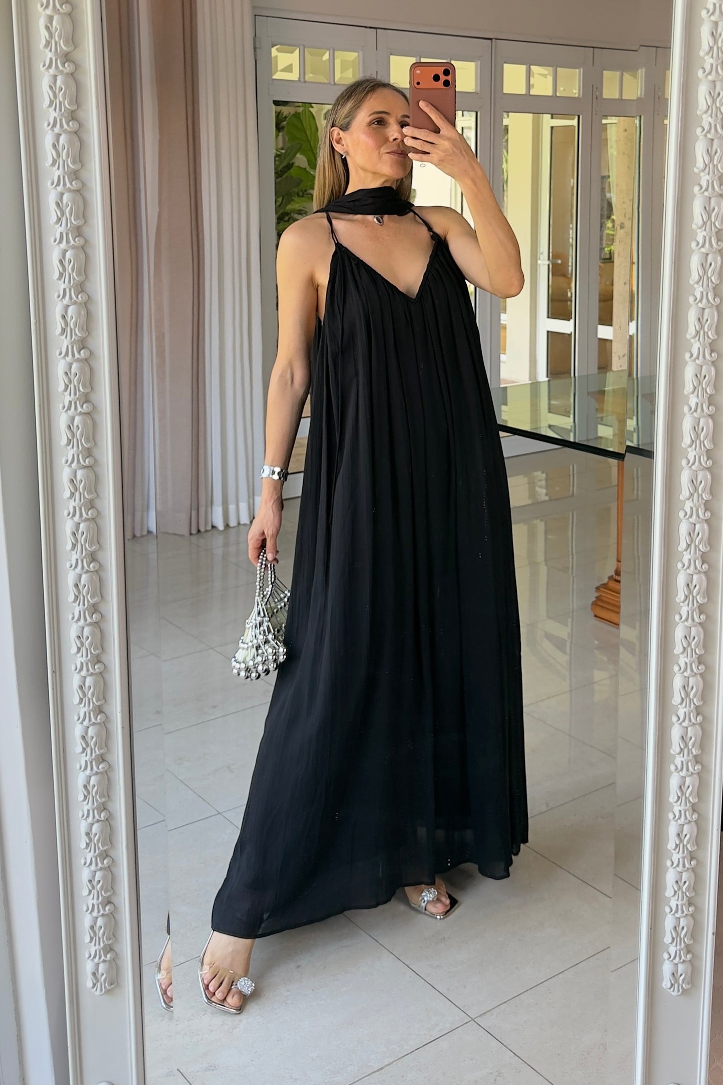 VESTIDO ESCOTE V & CORBATIN