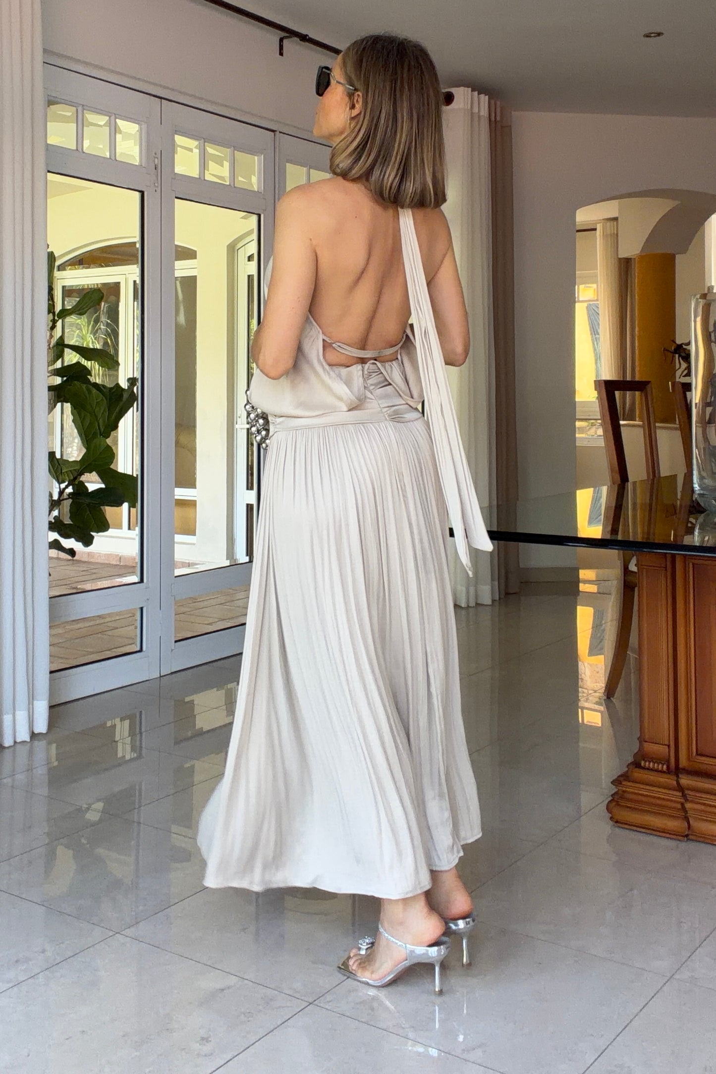 VESTIDO HALTER