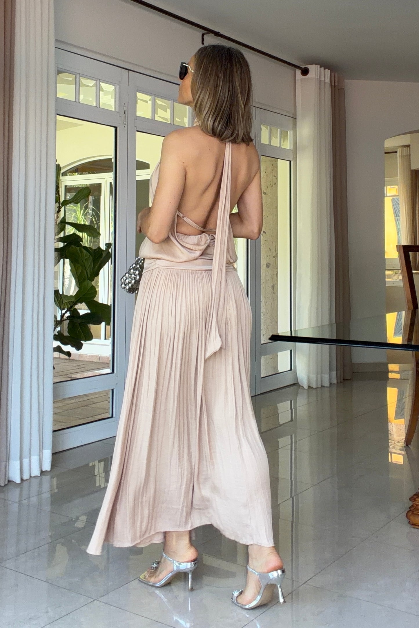 VESTIDO HALTER