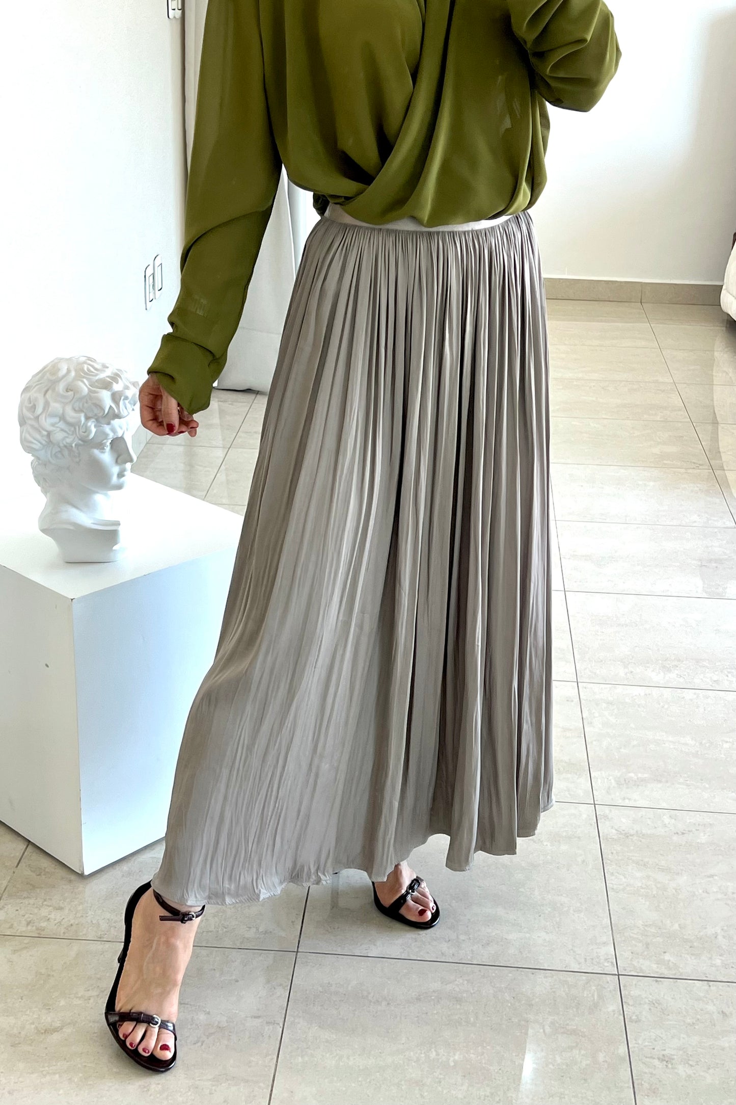 FALDA SATINADA