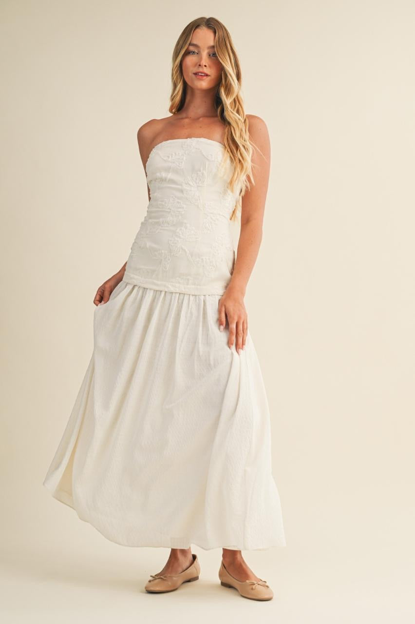 VESTIDO DISEÑO RESALTADO