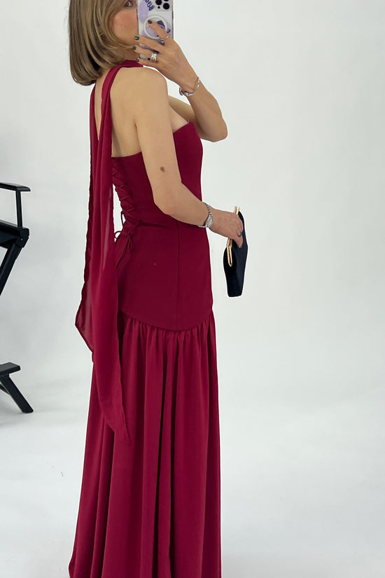 VESTIDO BAJO ABERTURA