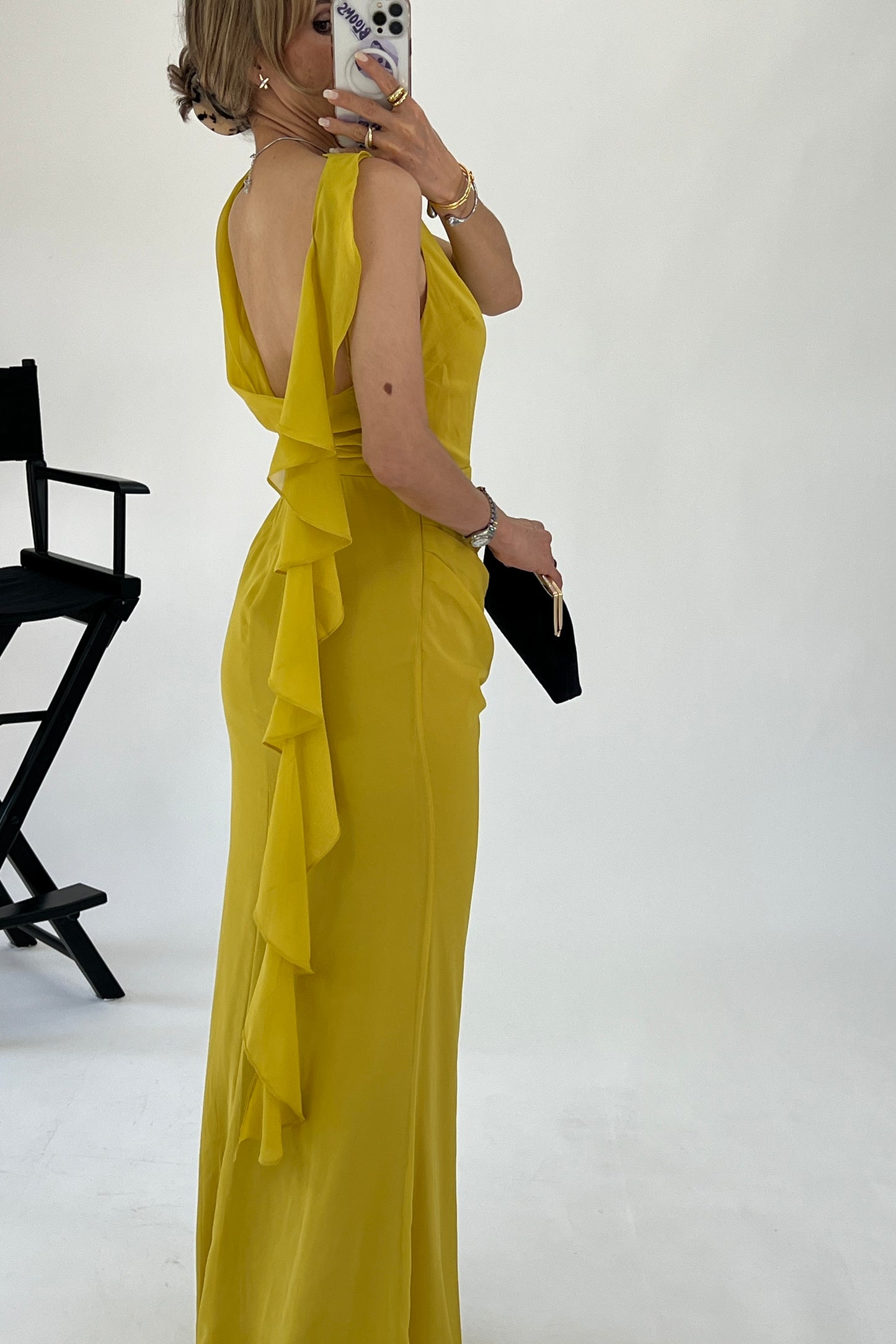 VESTIDO ESCAROLAS