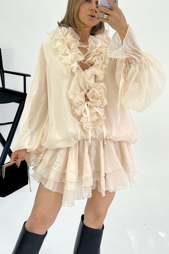 VESTIDO DETALLES ESCAROLAS