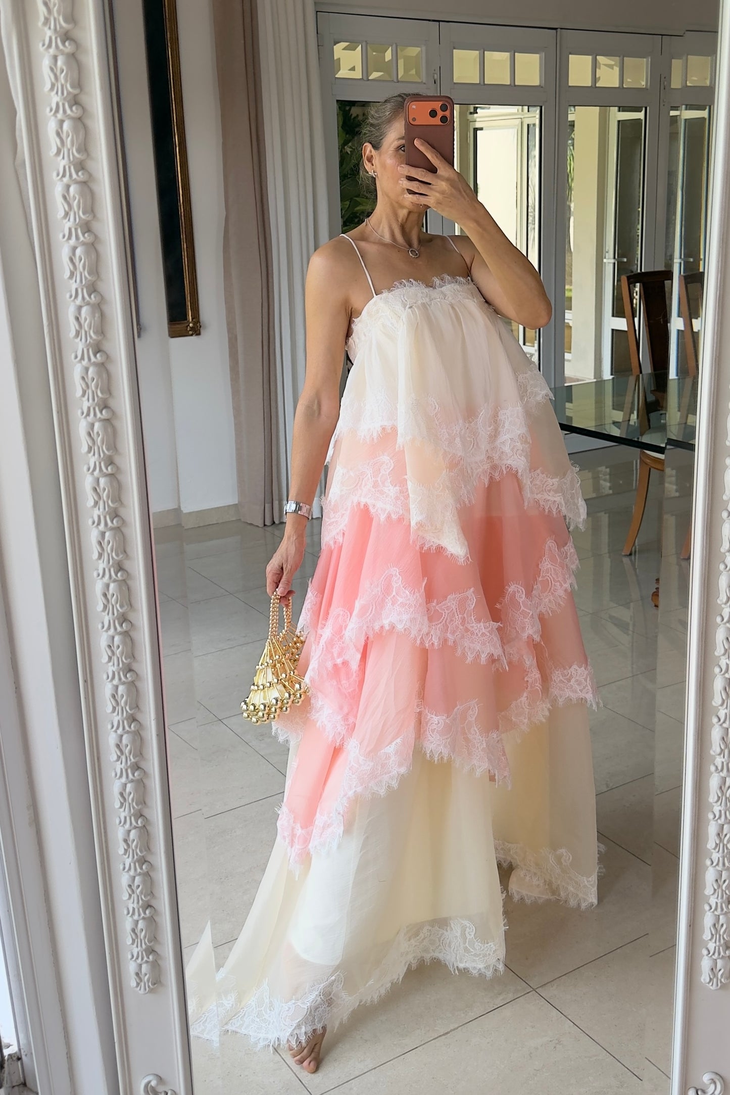VESTIDO CAPAS & ENCAJE