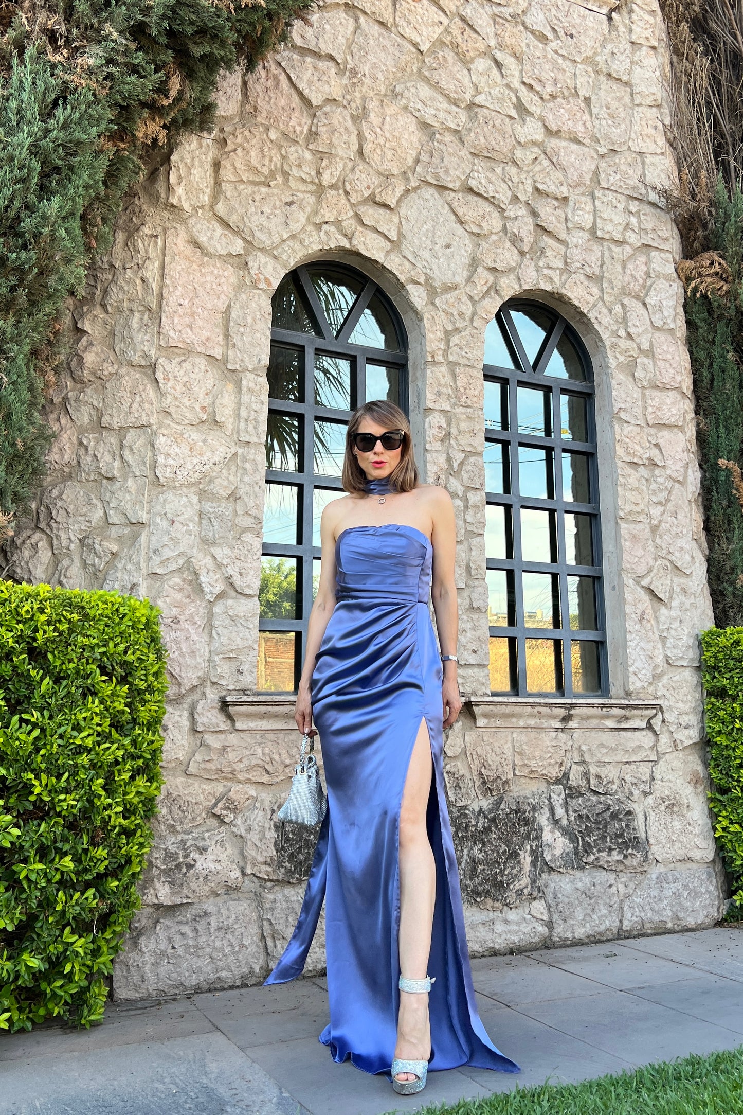 VESTIDO CON CORBATIN
