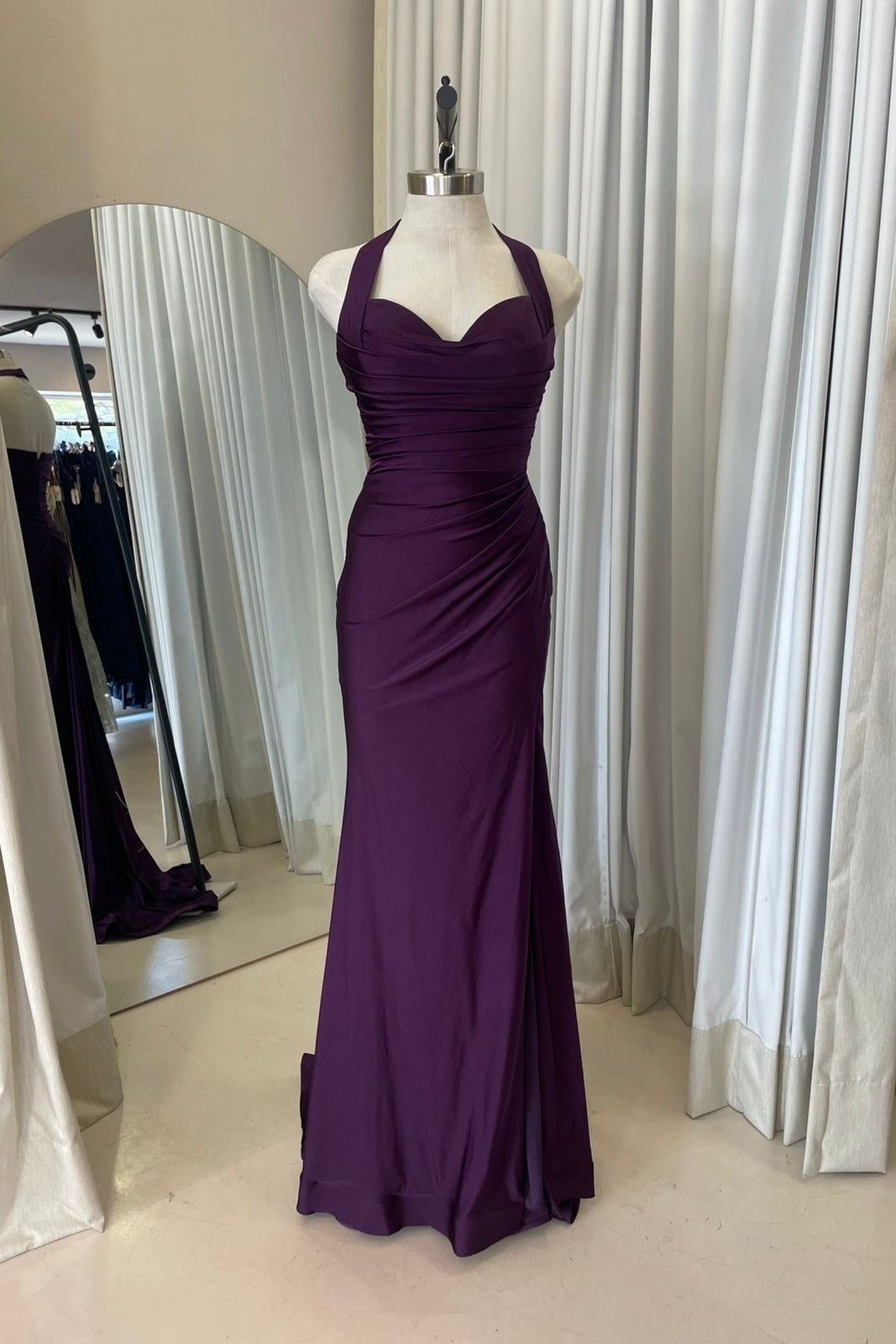 VESTIDO HALTER & DRAPEADO