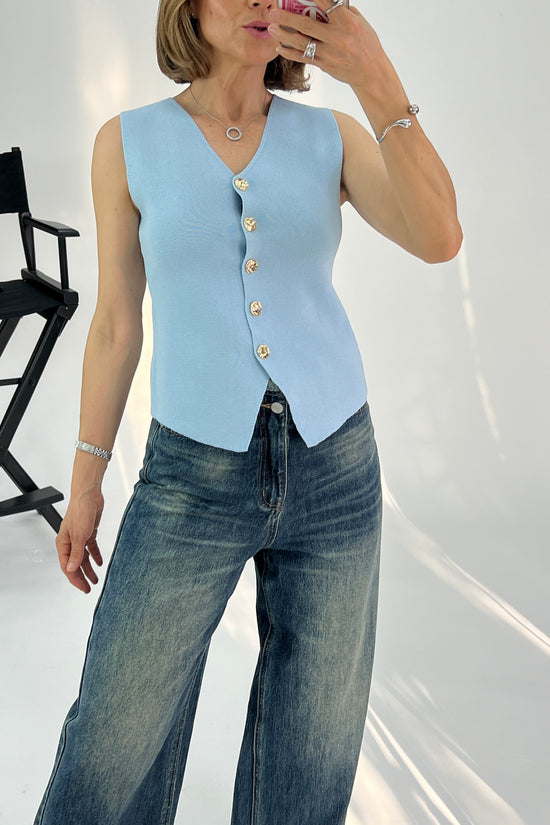 CHALECO BOTONES DORADOS