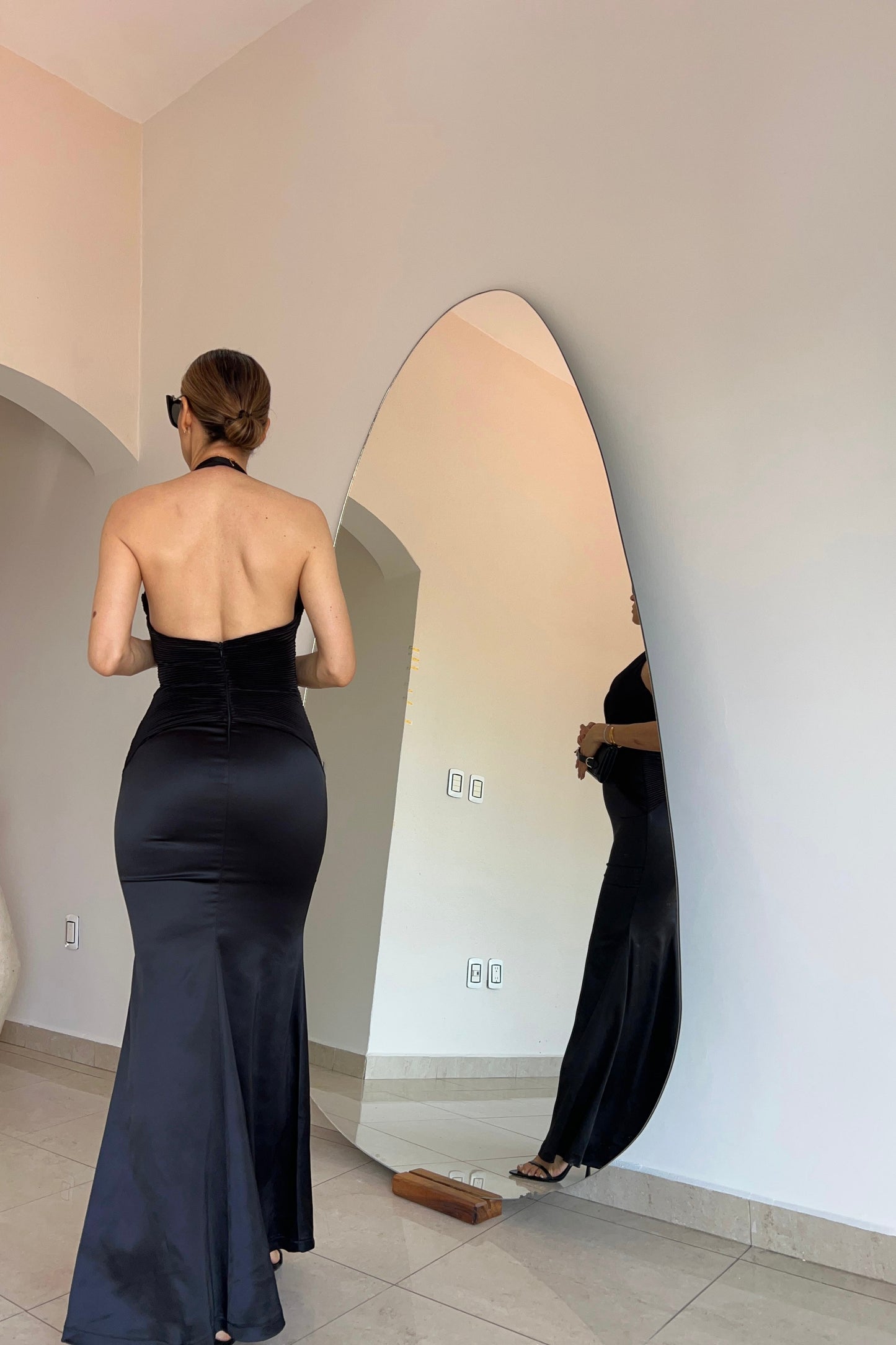 VESTIDO SATIN AL CUERPO