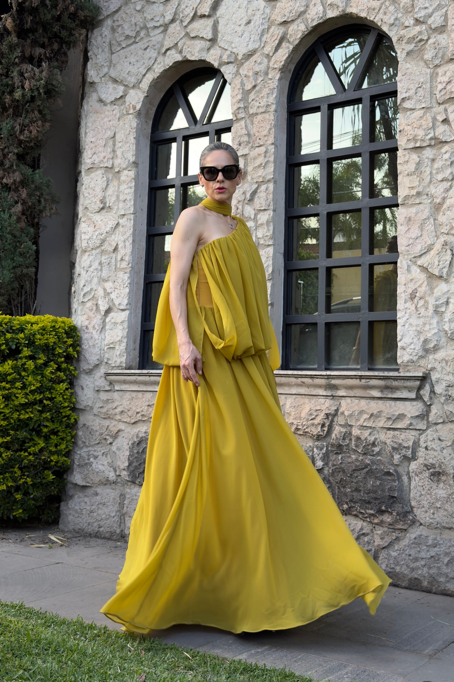 VESTIDO HOMBRO ASIMETRICO