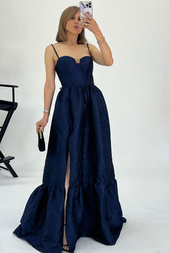 VESTIDO DETALLE EN TELA