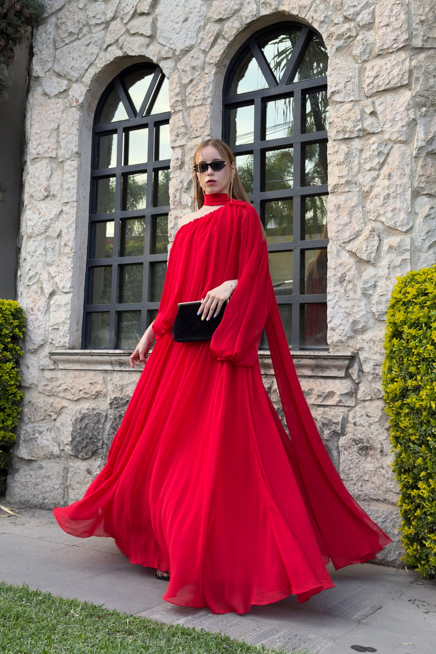 VESTIDO HOMBRO ASIMETRICO