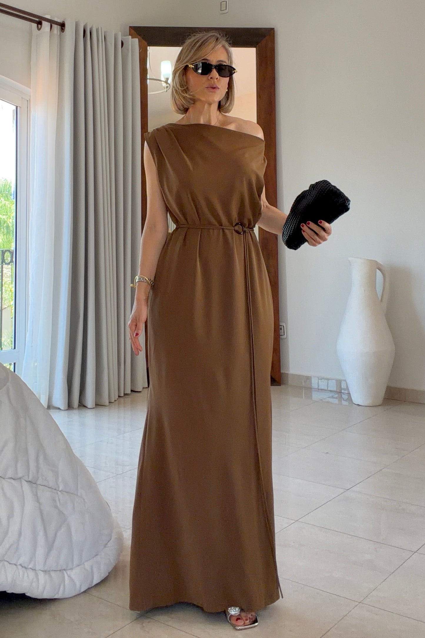 VESTIDO DETALLE HOMBROS
