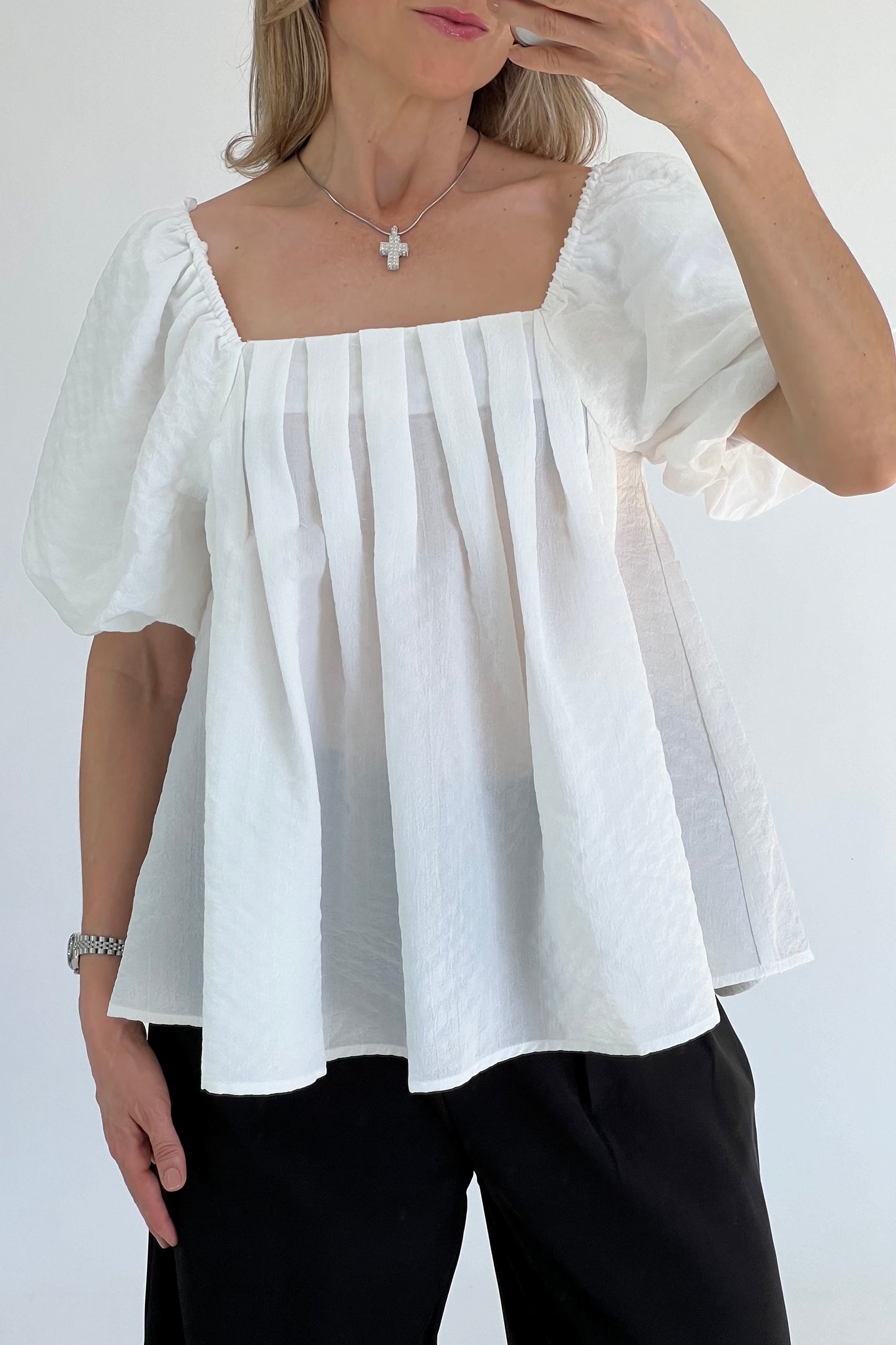 BLUSA CUELLO CUADRADO