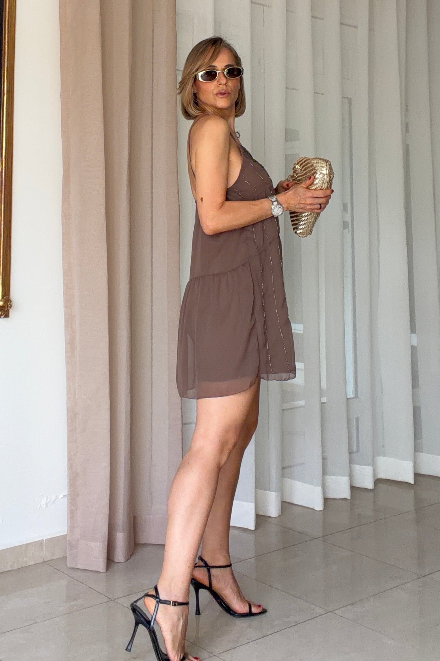 VESTIDO DETALLES PEDRERIA